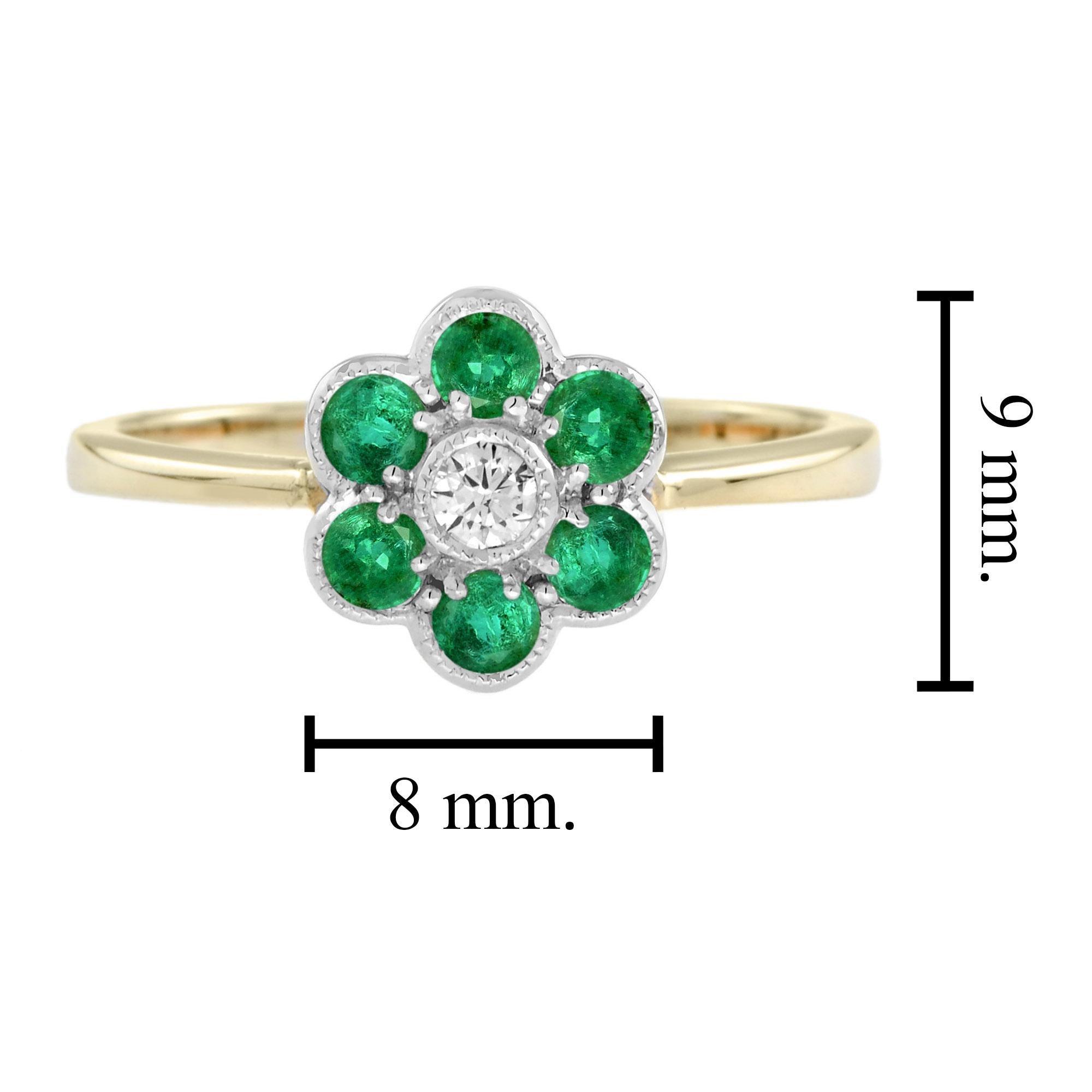 Diamond and Emerald Floral Cluster Ring in 14K Yellow Gold For Sale 1