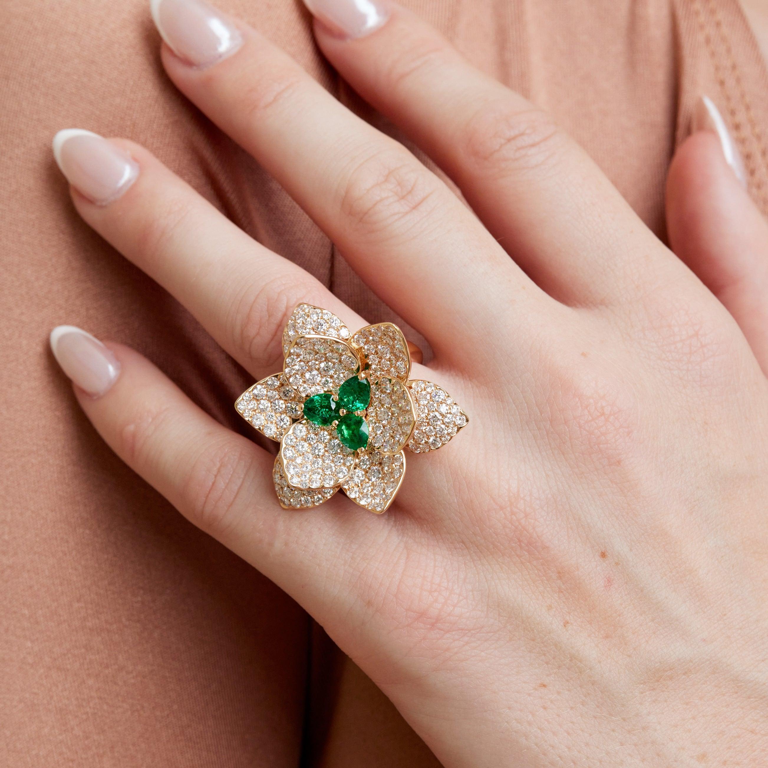 Oval Cut Diamond and Emerald Flower Ring Rose Gold Cocktail Ring For Sale