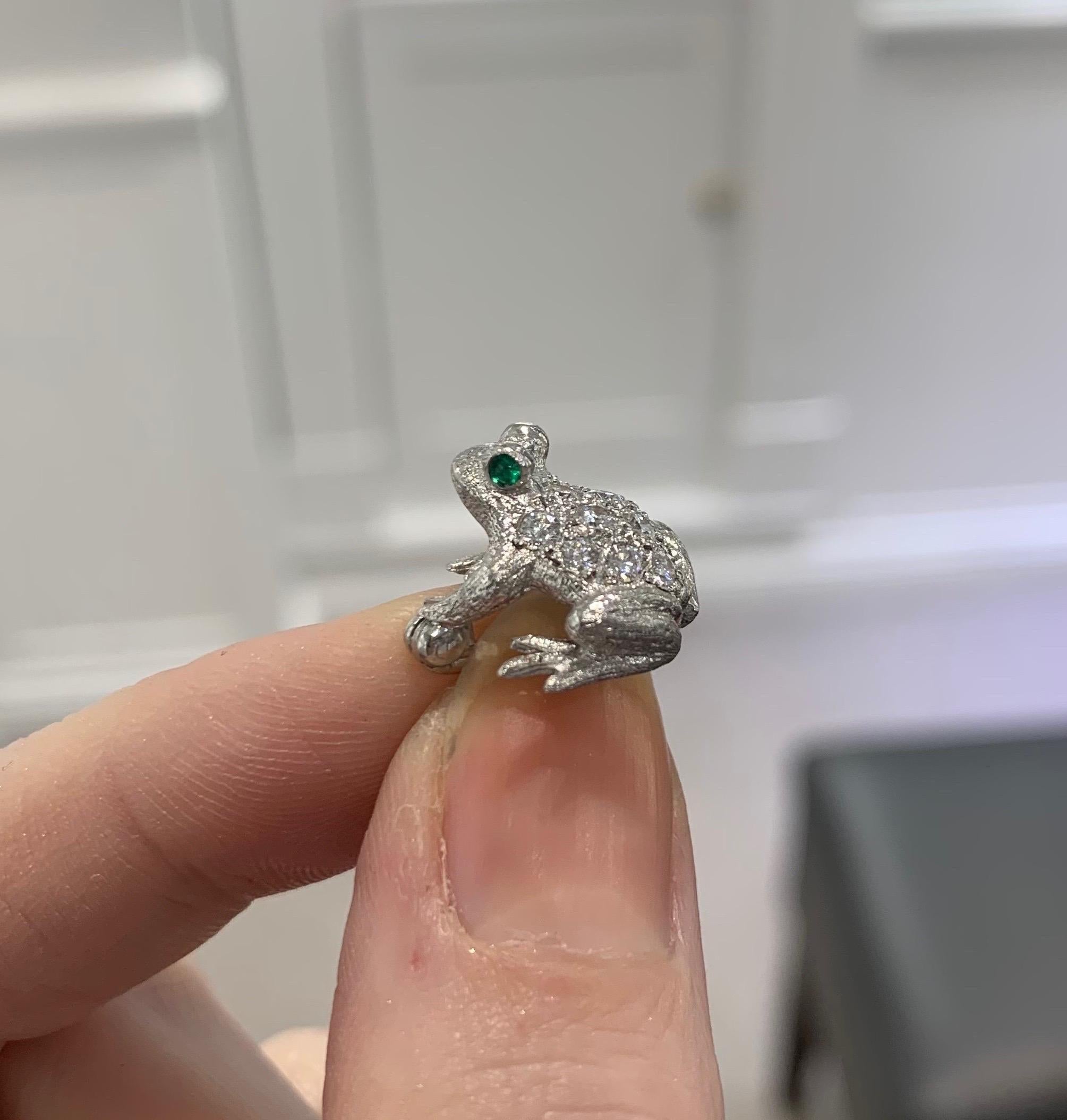Diamond and Emerald Frog Pin Brooch Set in 18 Karat White Gold 1