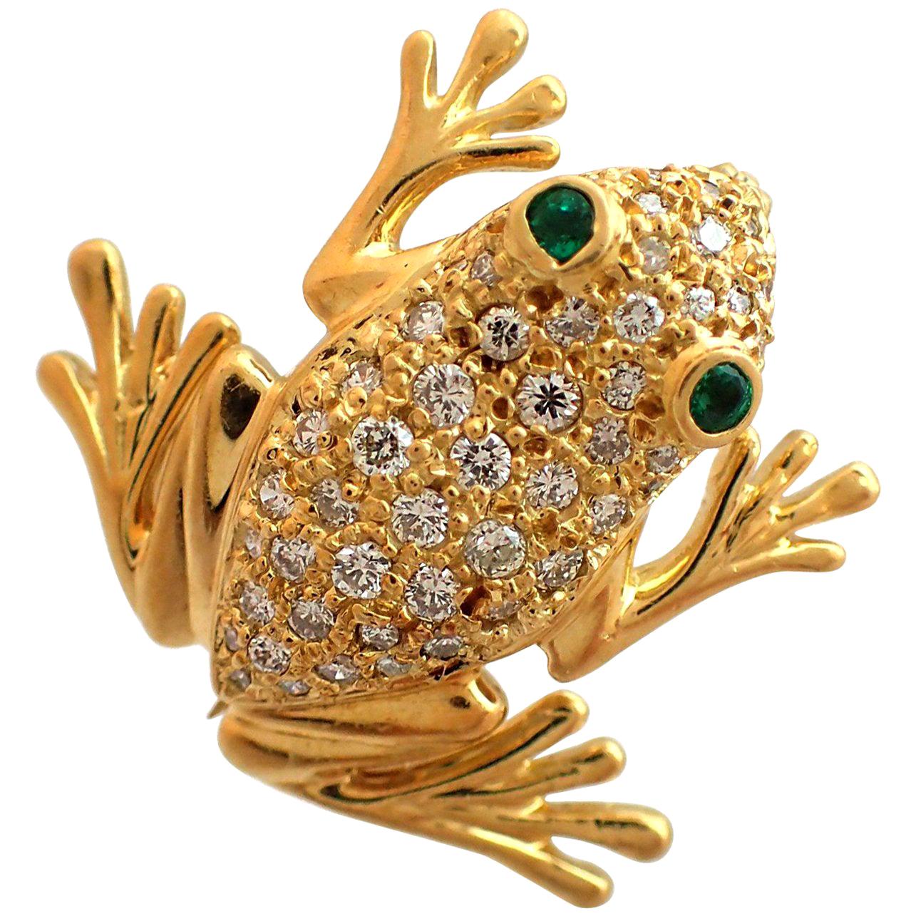 Diamond and Emerald Frog Pin in 18 Karat Yellow Gold For Sale
