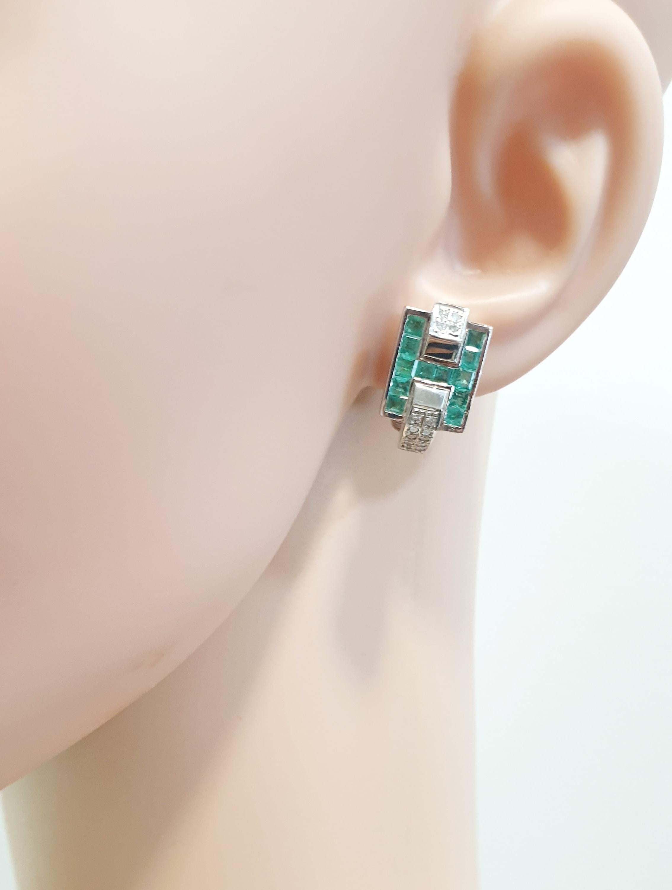 Créoles en or blanc 18 carats avec diamants et émeraudes et motif en H Neuf - En vente à Bilbao, ES