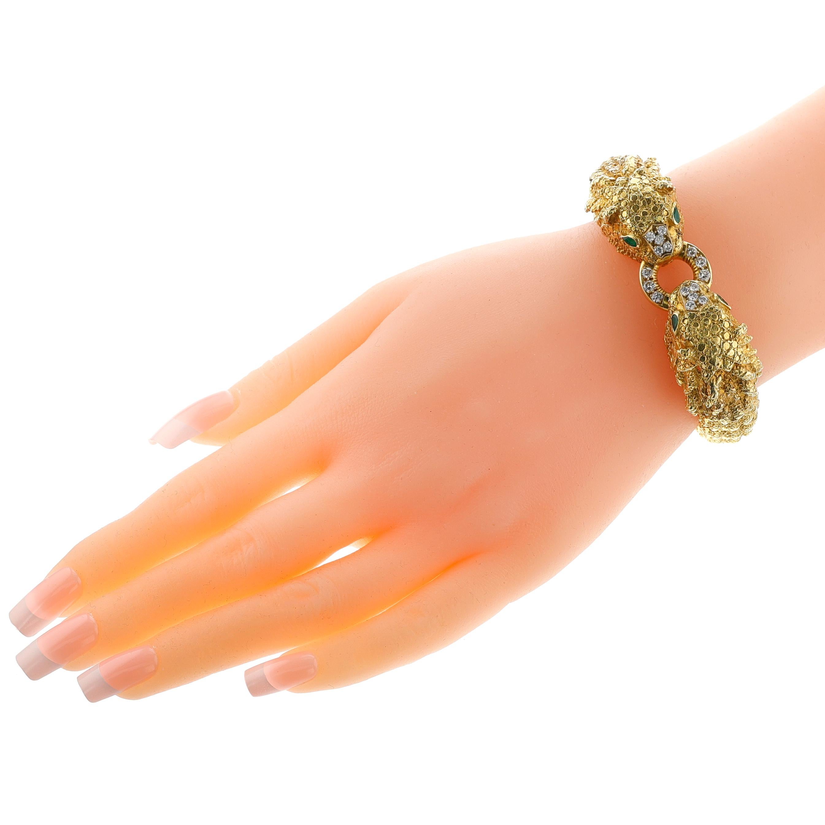 Diamond and Emerald Lion Cuff Bangle, 18k 3
