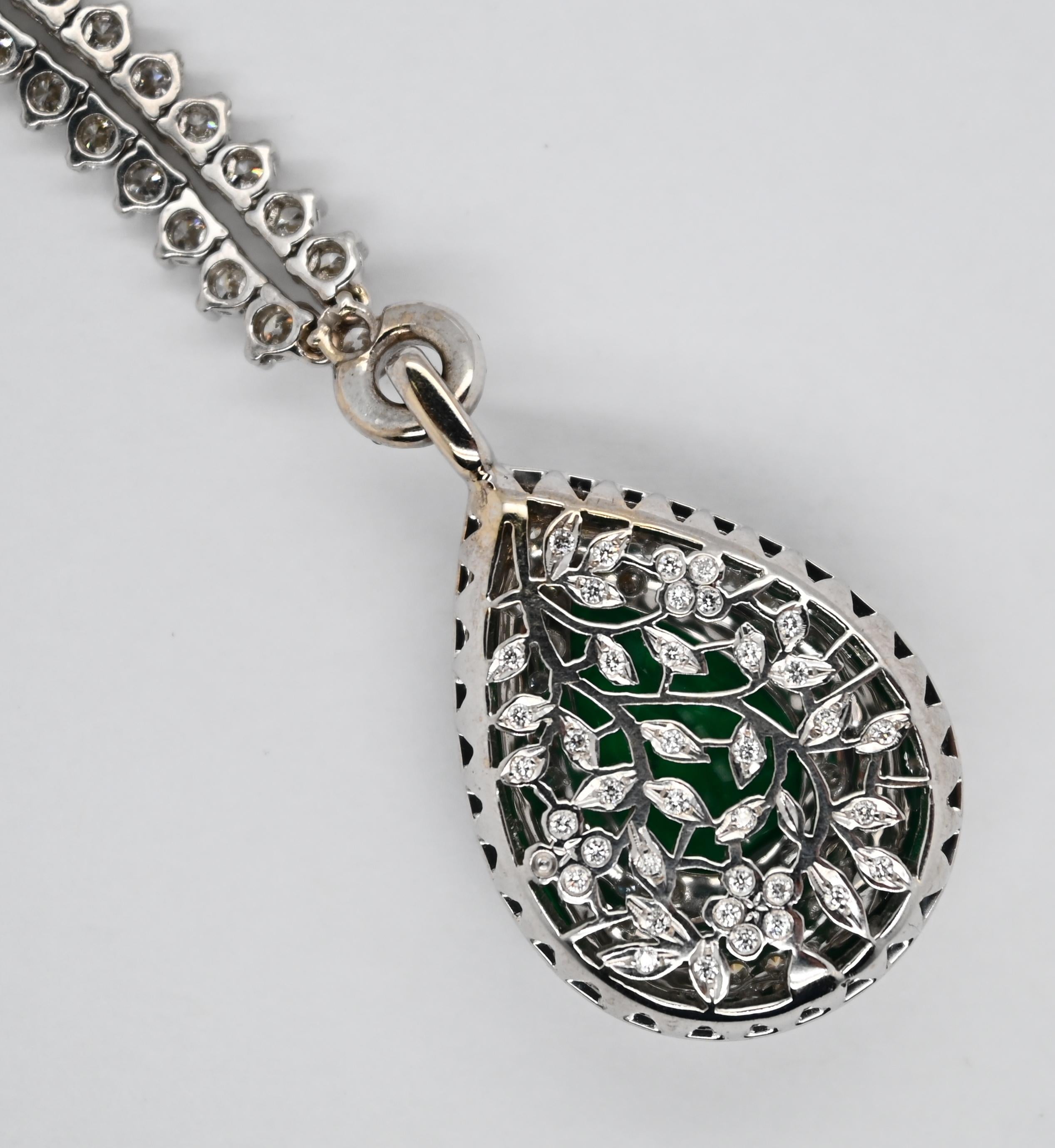 Round Cut Diamond and Emerald Necklace For Sale