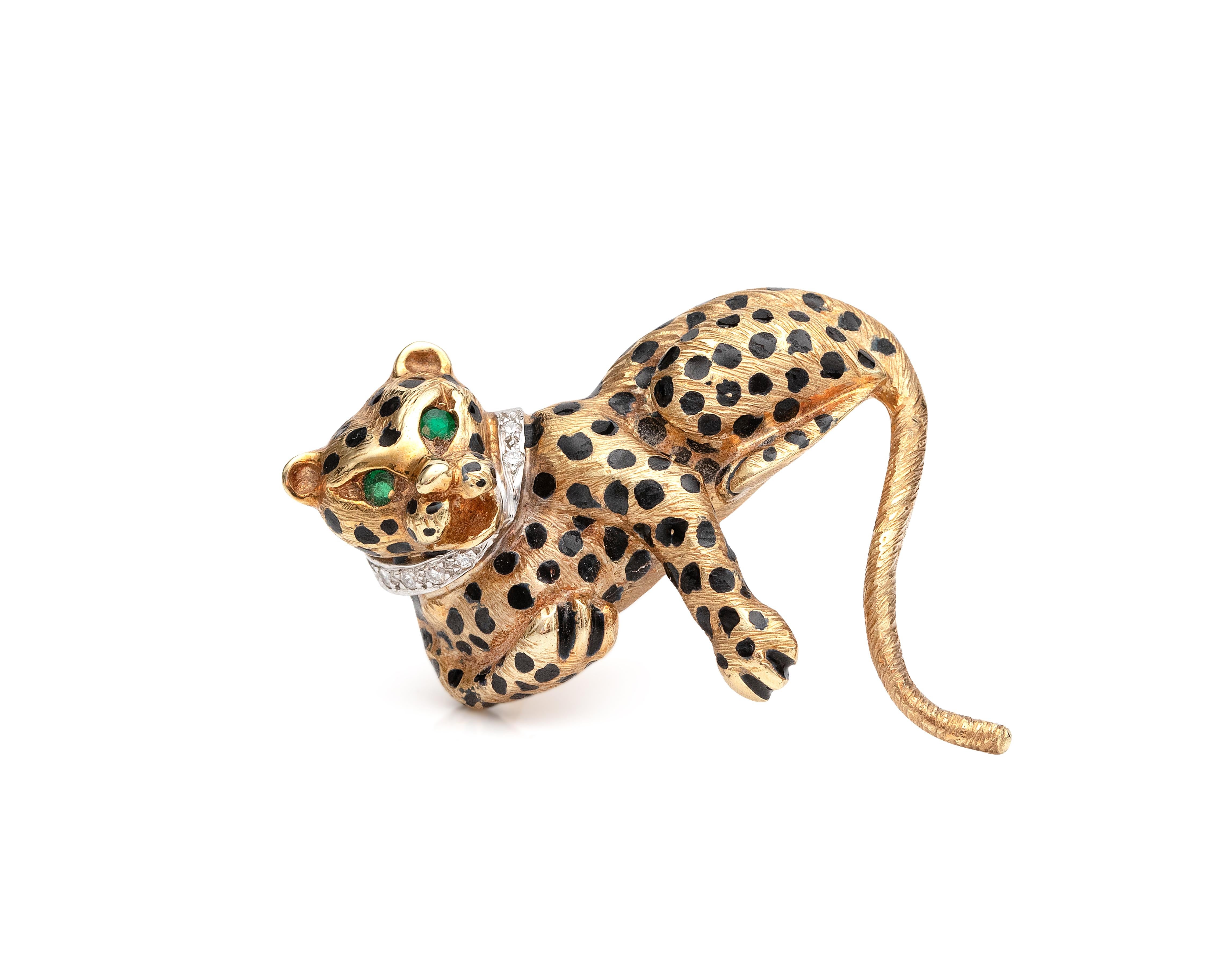 Beautiful Panther Brooch from 1970s with intricate detailing and high contrast 18 karat yellow gold 
Eyes: Emerald 
Collar: Diamond Collar


Item Details:
Metal type: 18 Karat Yellow Gold
Weight: 21.23 Grams 
Size: 2 Inches width approximately x 1