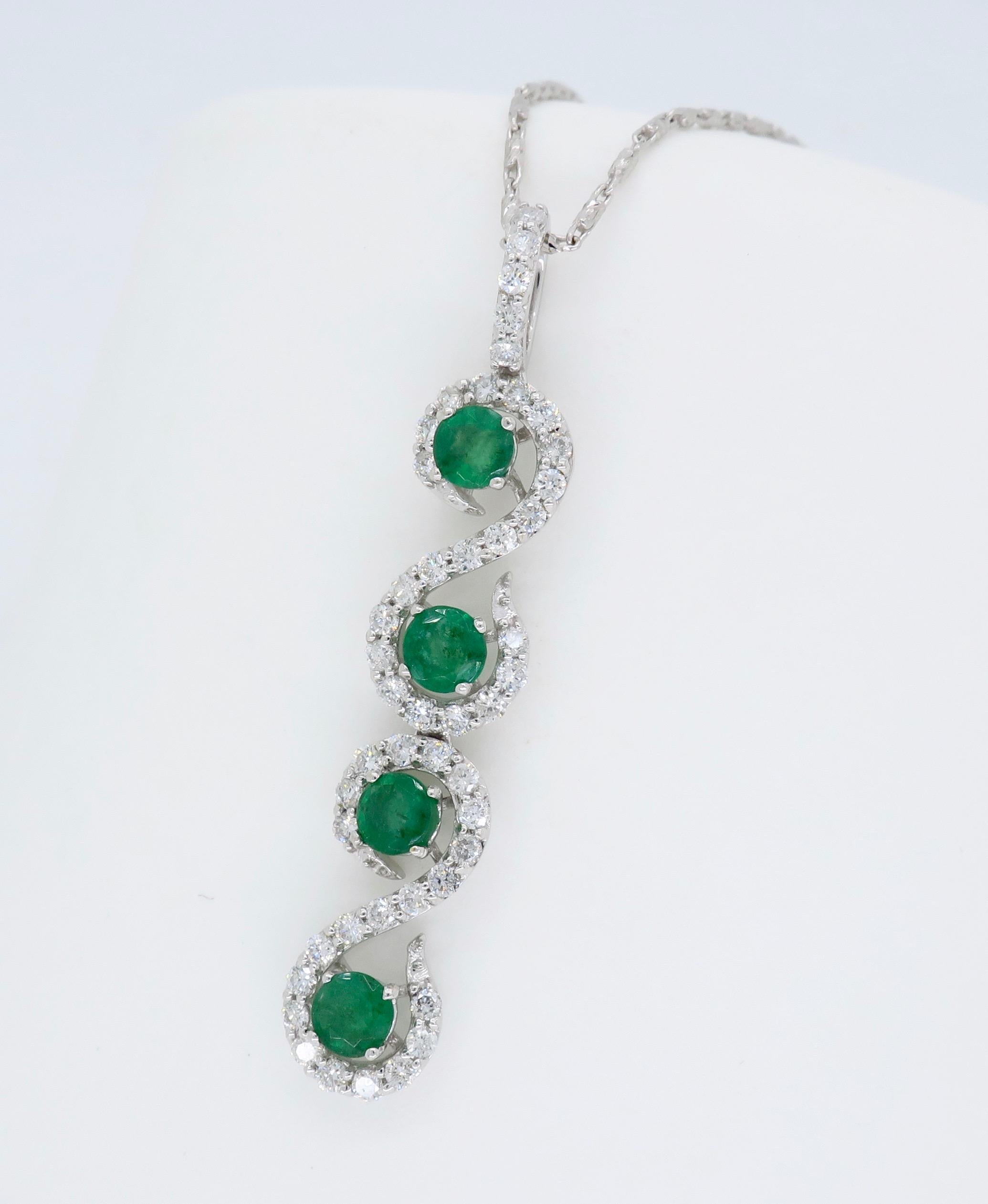 Diamond and Emerald Pendant Necklace 3