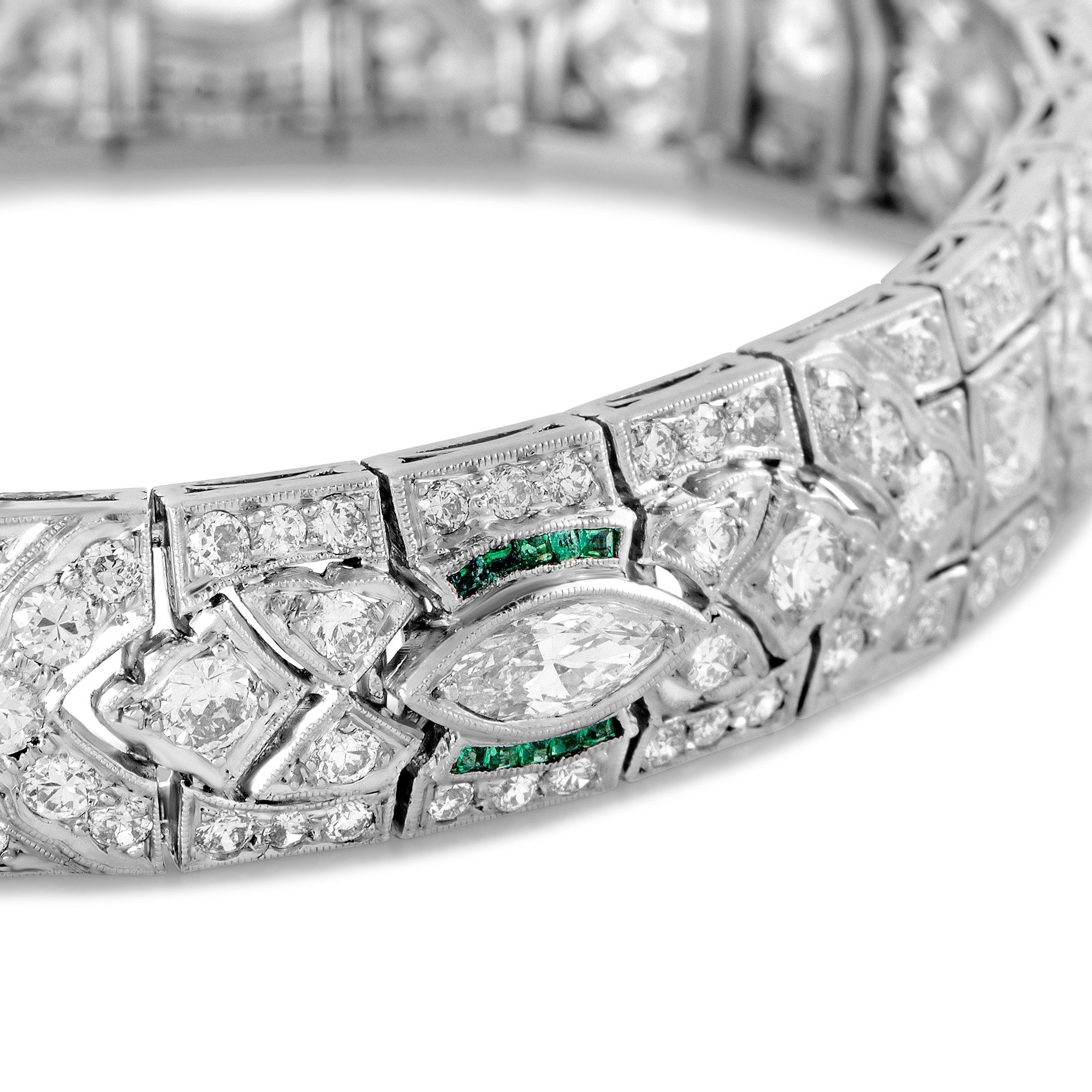 Diamond and Emerald Platinum Art Deco Bracelet In Excellent Condition In Southampton, PA