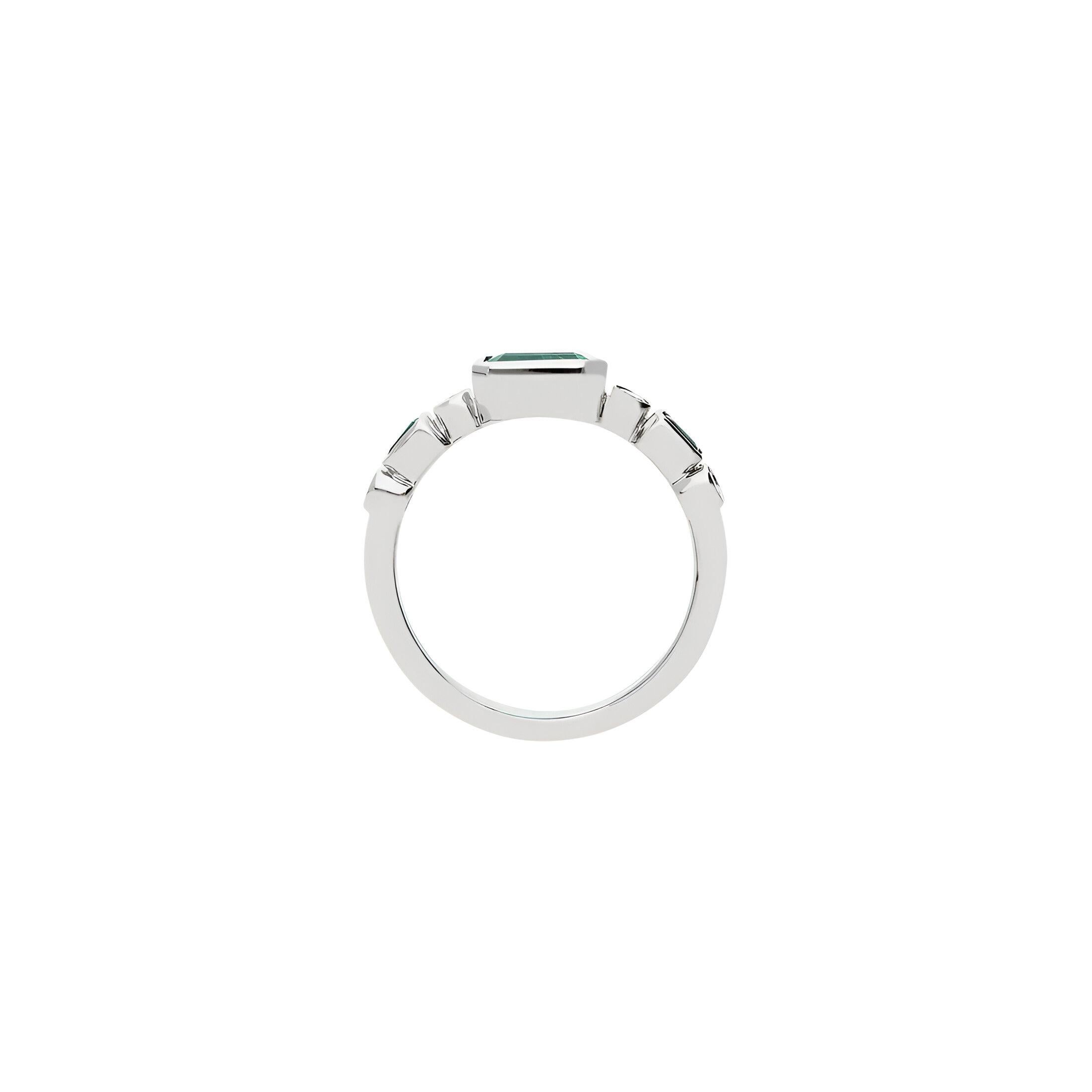 in vendita:  Anello con diamante e smeraldo in oro bianco 18 carati, 1,24 carati 2