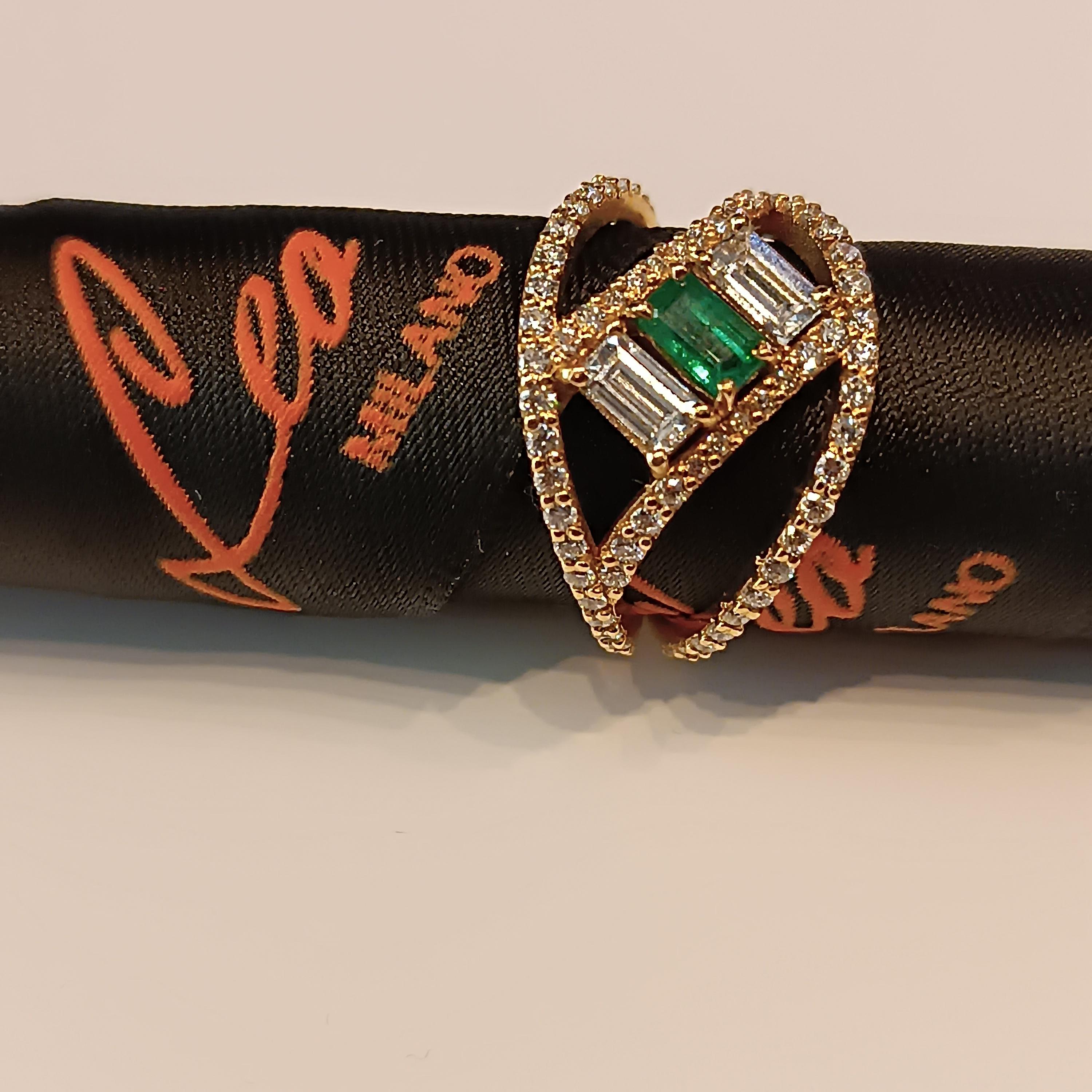 Baguette Cut Diamond and Emerald Ring in Rose Gold 118 Carat Diamonds 0.3 Carat Emerald For Sale