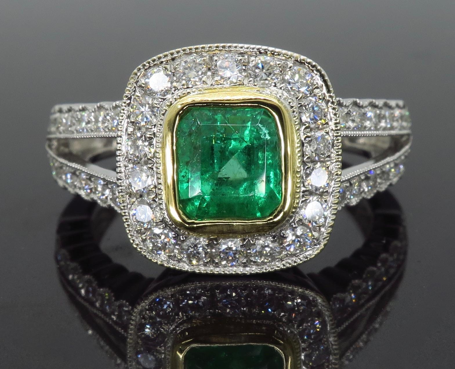 Cushion Cut Diamond and Emerald Split Shank Ring in 18 Karat