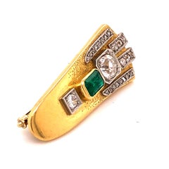 Diamond and Emerald Yellow Gold Brooch, 1920s