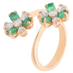 Diamond and Emeralds Flower Bypass Contrariè Fashion Modern Ring