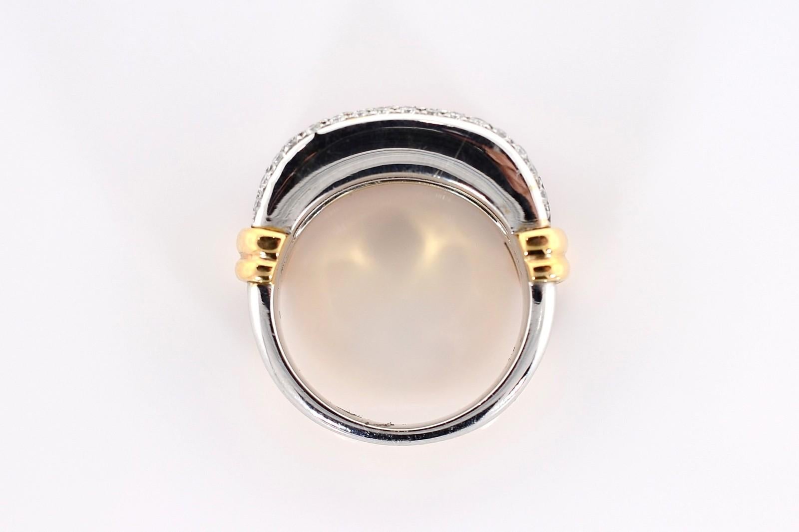 Round Cut Diamond and Enamel Gold Ring For Sale