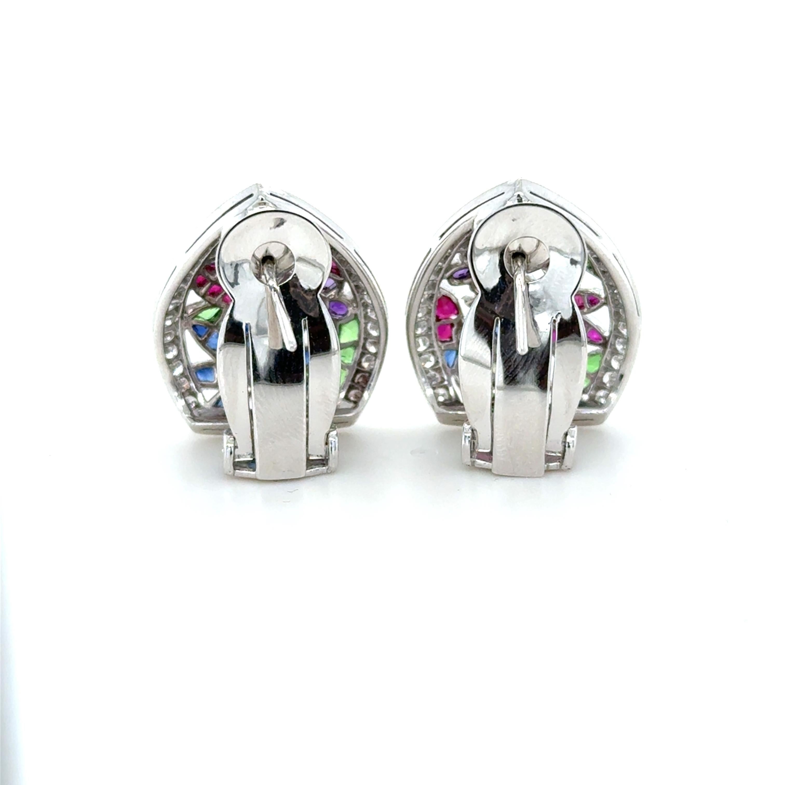 Taglio brillante Diamond and Gemstone Flower Earrings in vendita