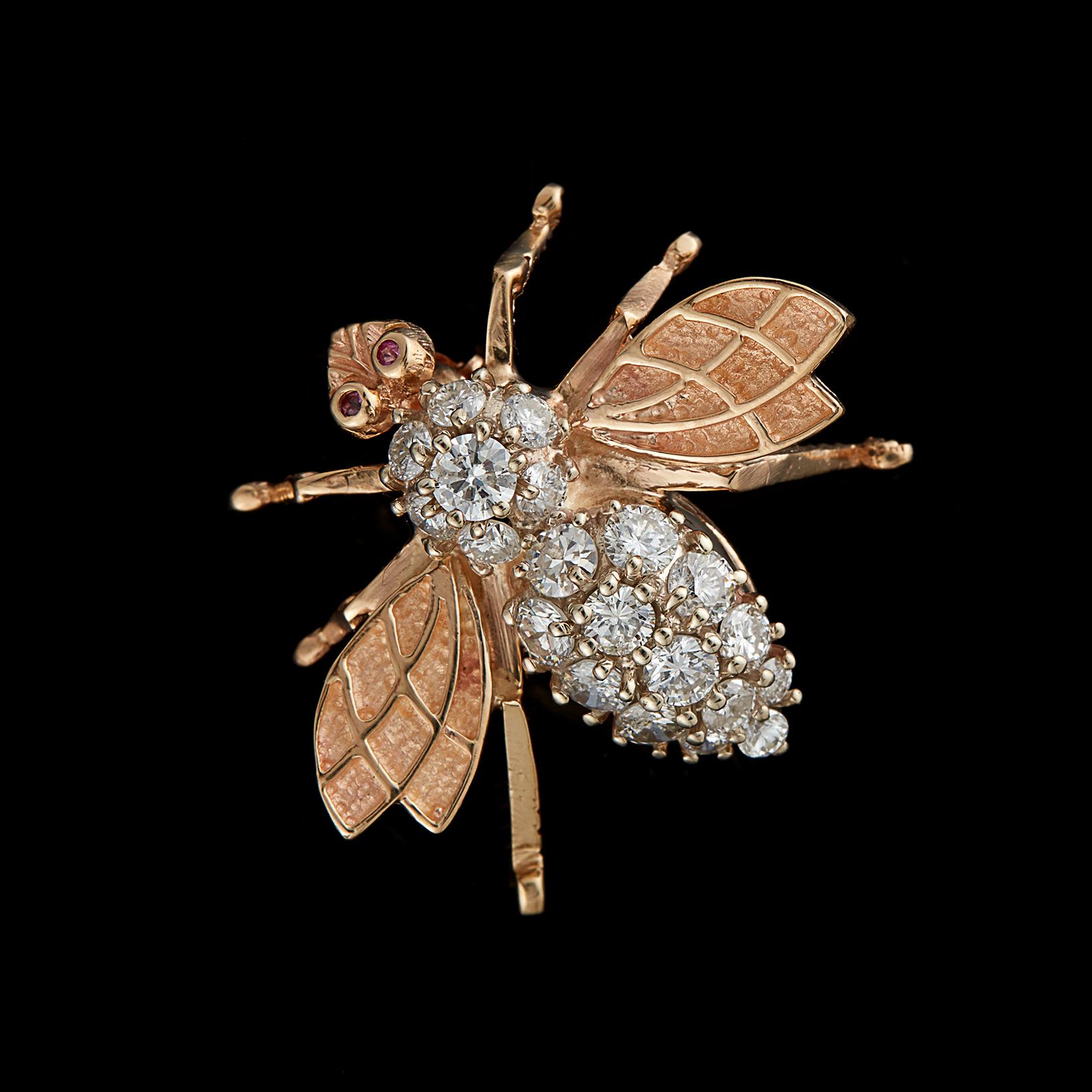 Diamond and Gold Bee Brooch In Excellent Condition In San Francisco, CA