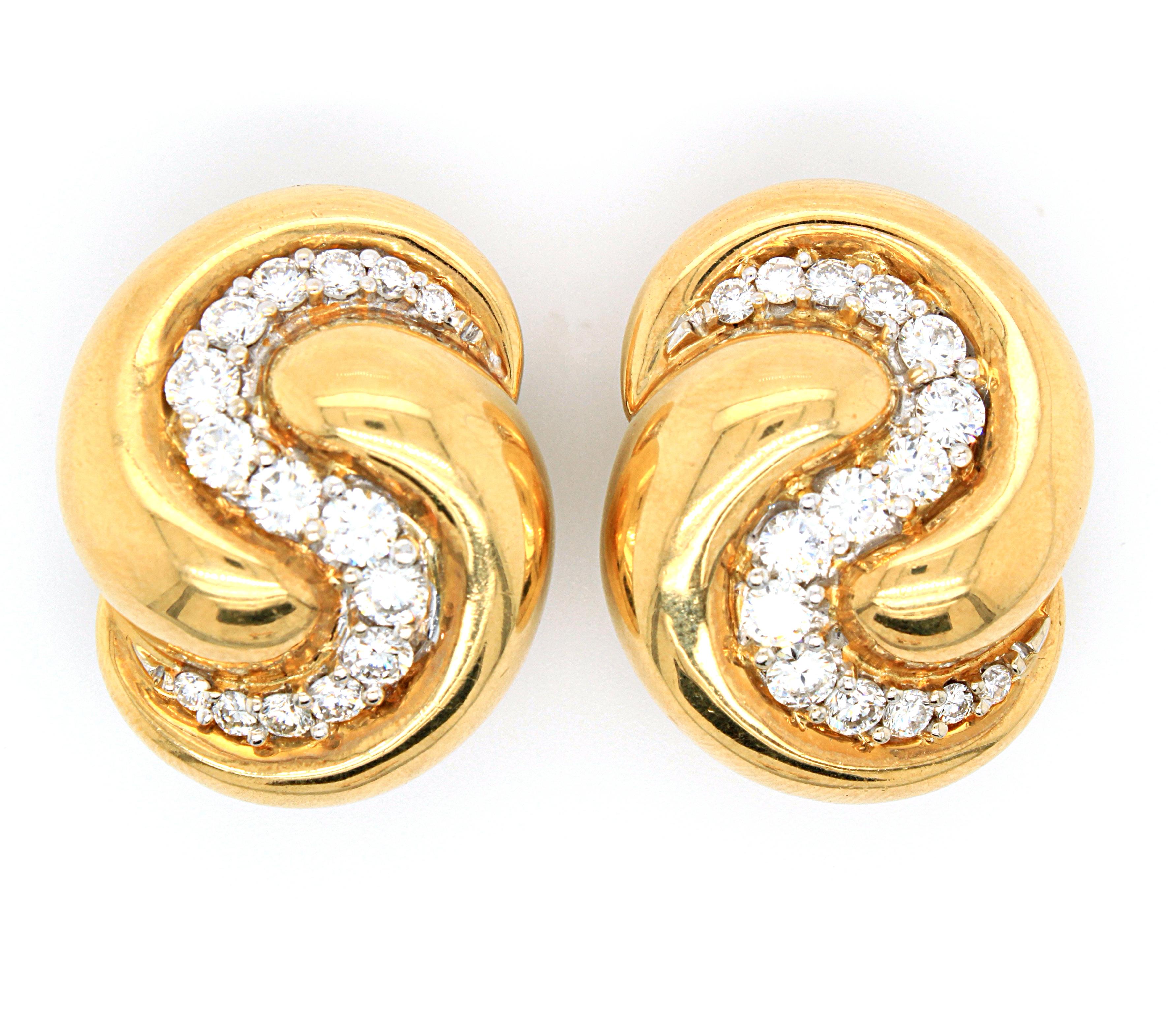 Round Cut Diamond and Gold Bombé Earclips For Sale