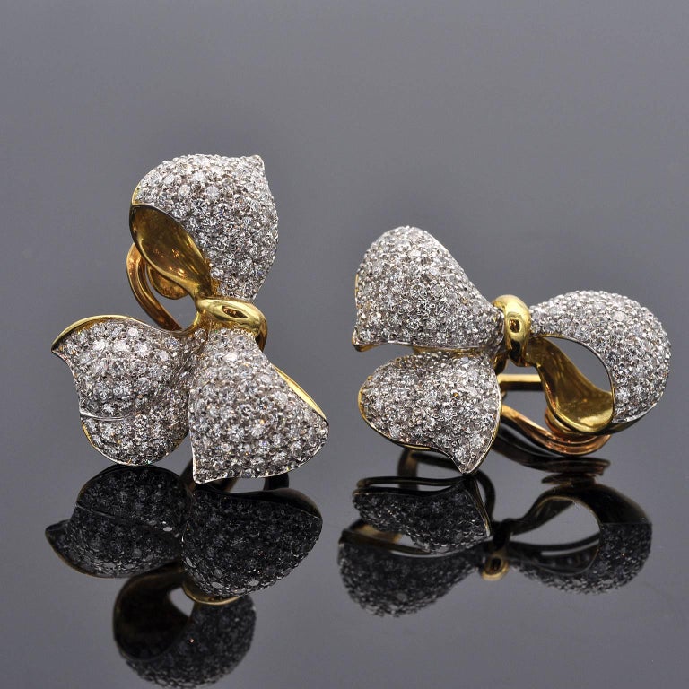 Diamond and Gold Bow Earrings and Ring Set For Sale at 1stDibs