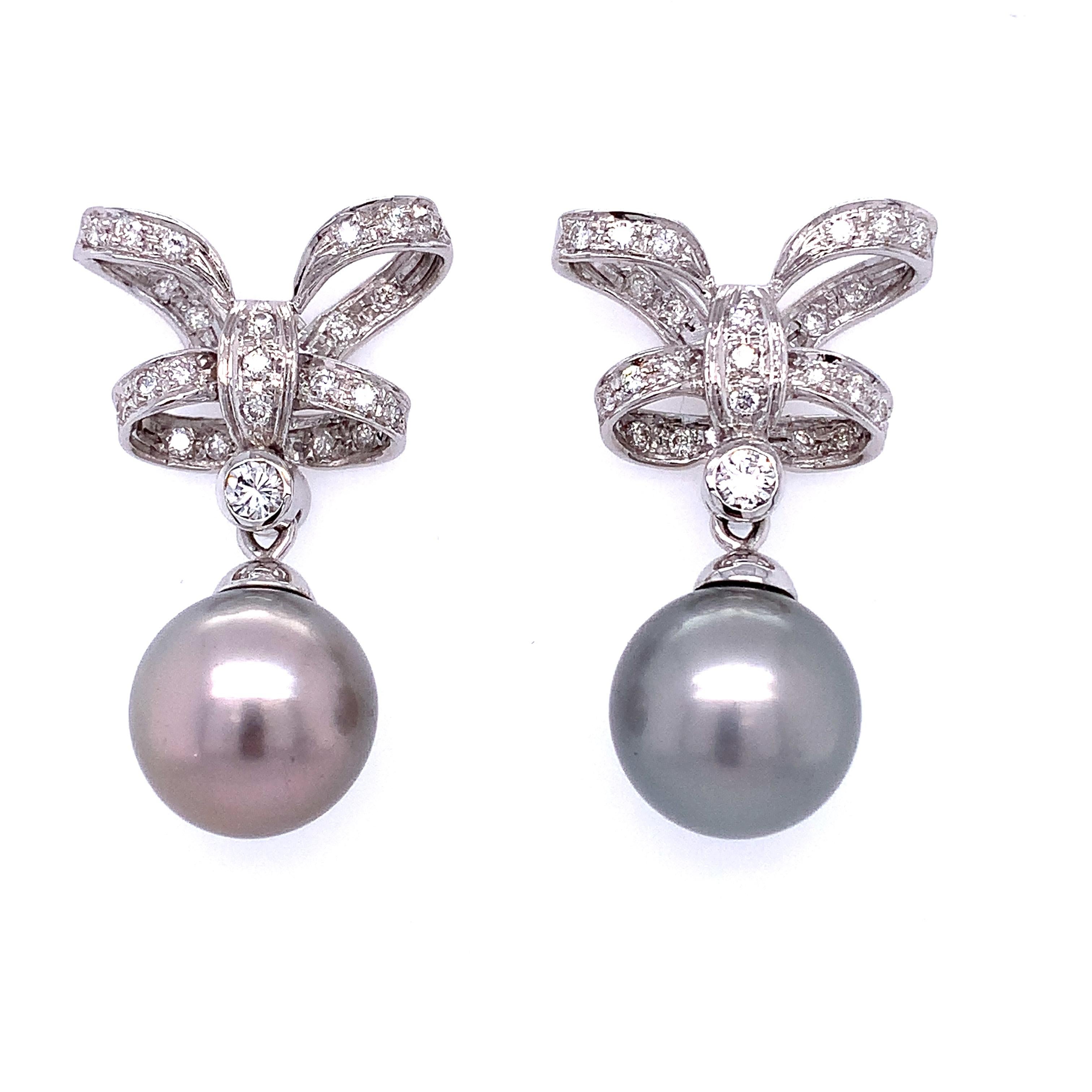 Diamond and grey Tahitian Pearl drop earrings 18k white gold For Sale 5