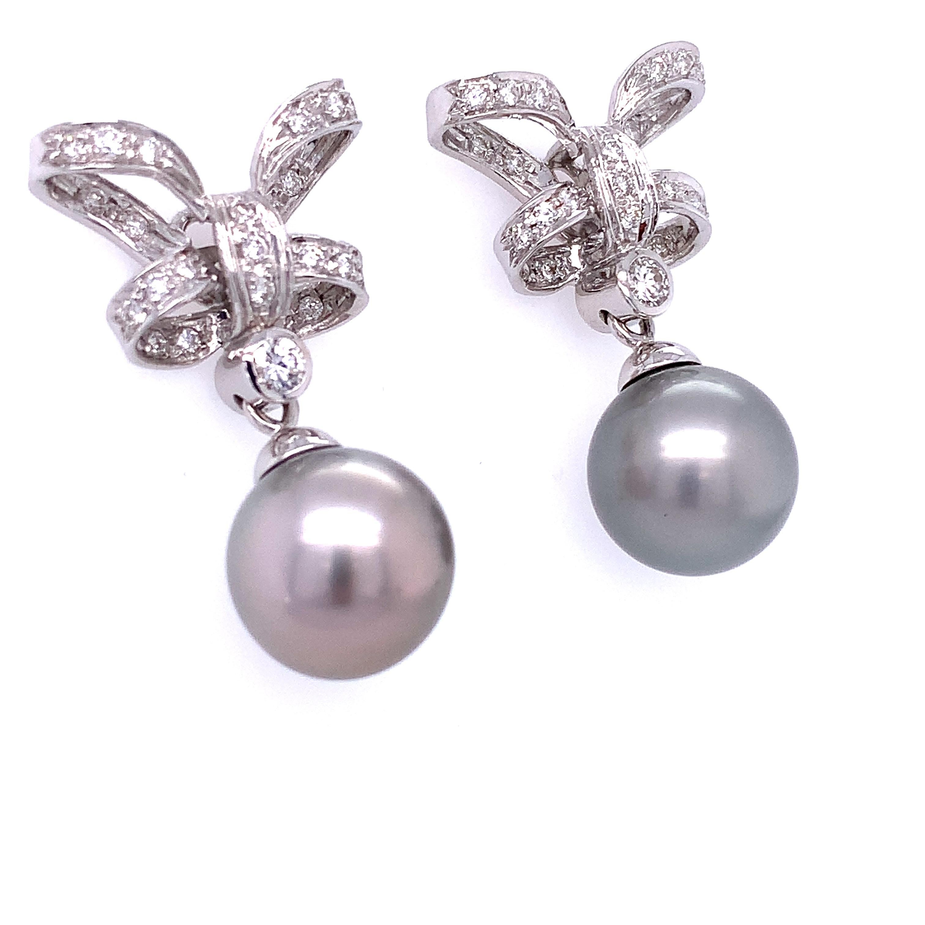 Diamond and grey Tahitian Pearl drop earrings 18k white gold For Sale 6