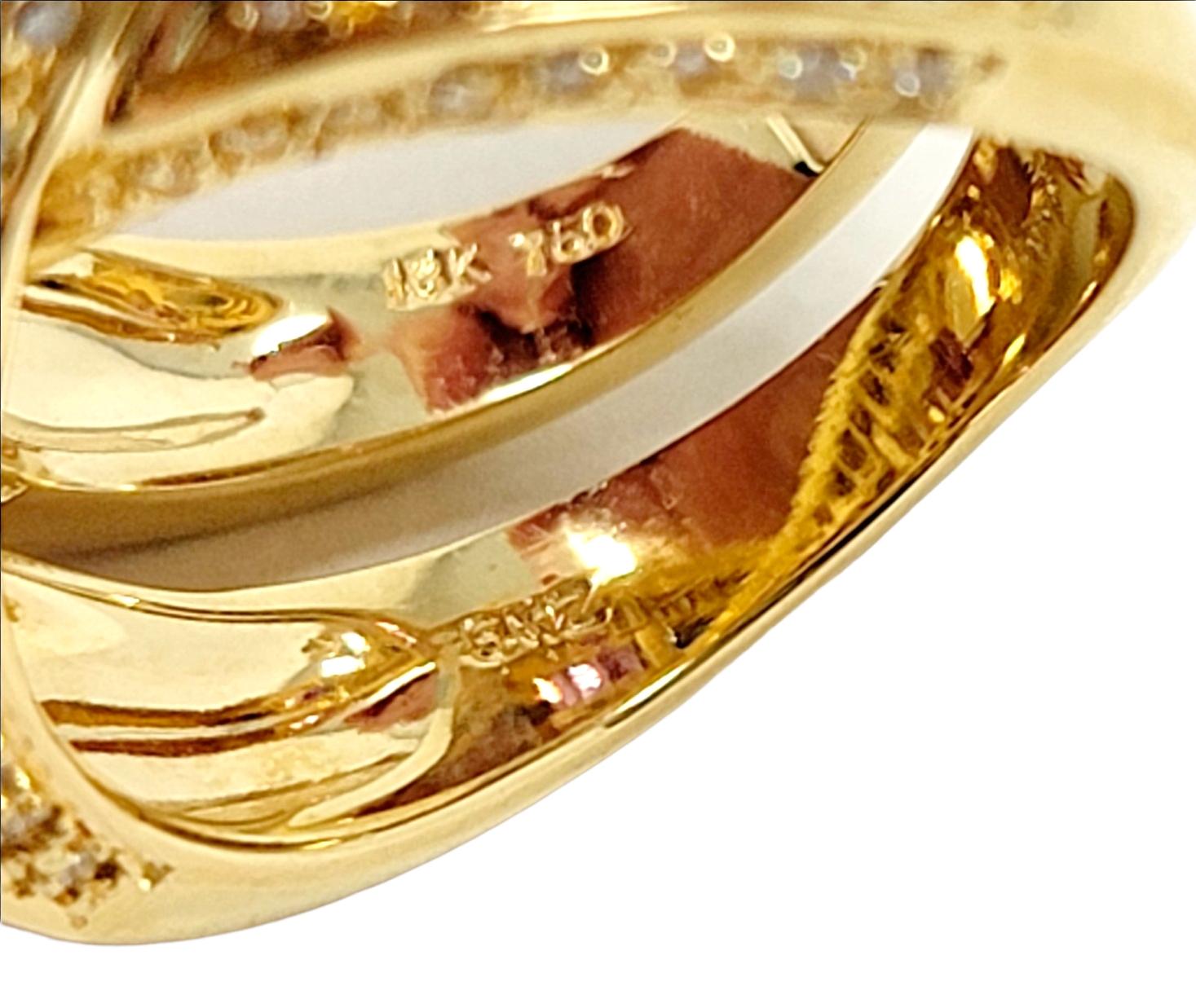 Bague à anneau à tige fendue en diamants et saphirs multicolores arc-en-ciel à tige croisée en vente 8