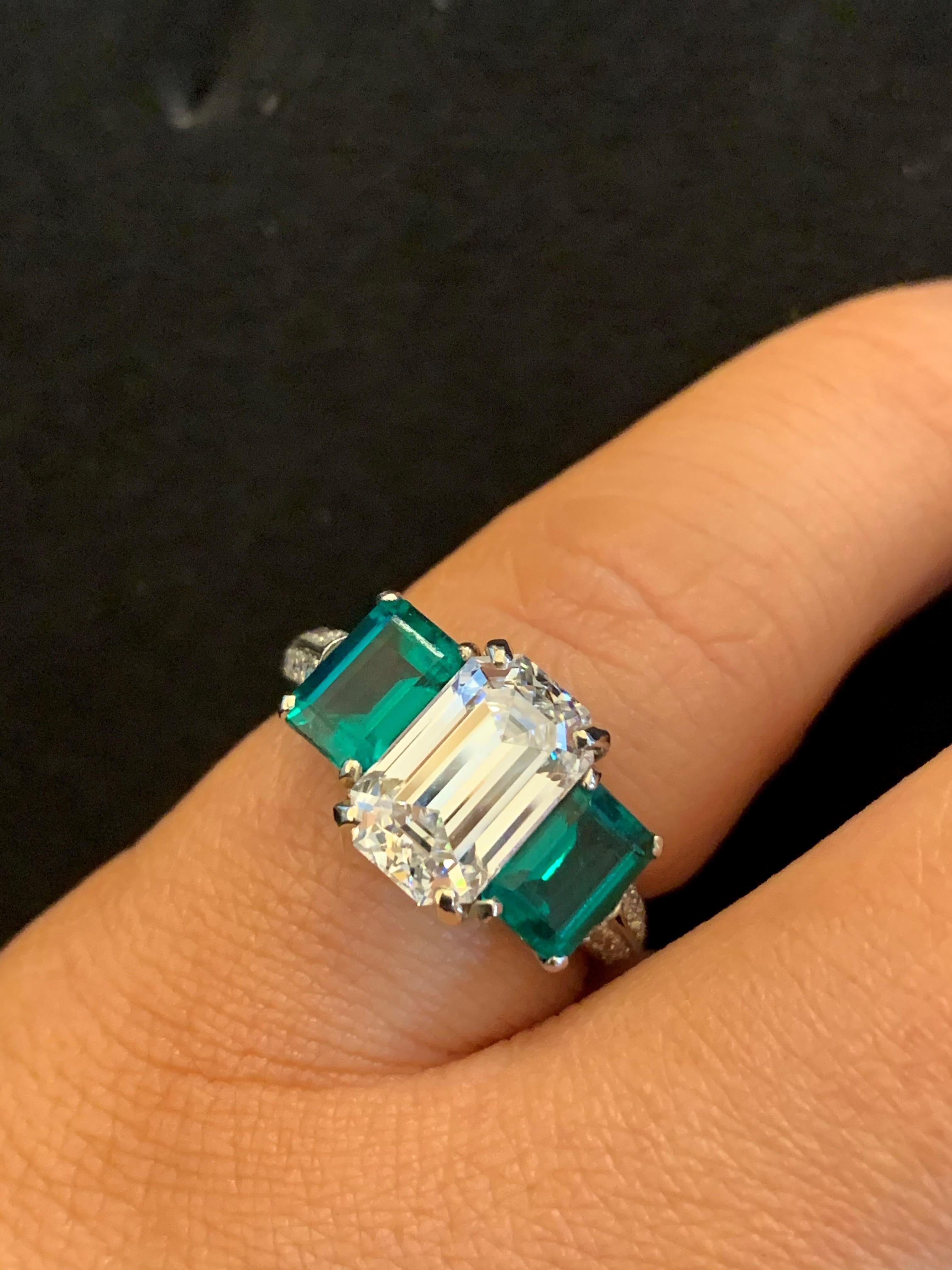 Diamond and Natural Unenhanced Emerald Three-Stone Ring For Sale 2