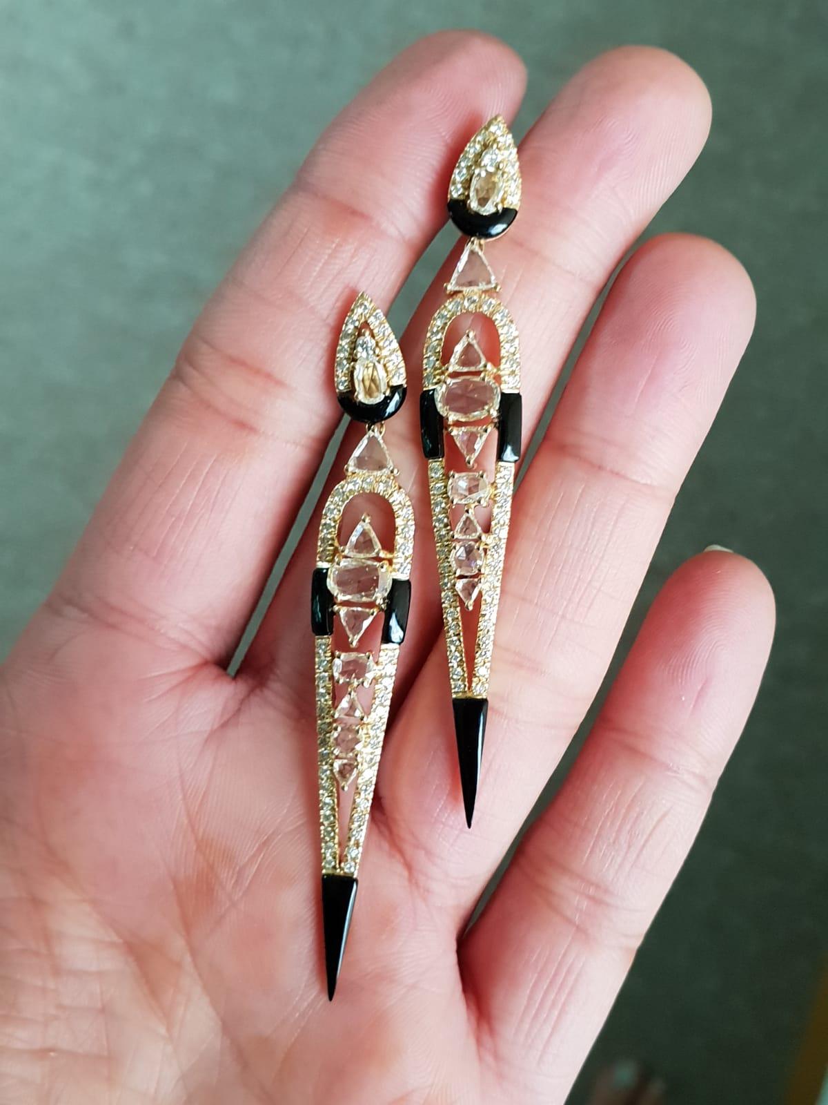 Art Deco Diamond and Onyx 18 Karat Dangle Earring