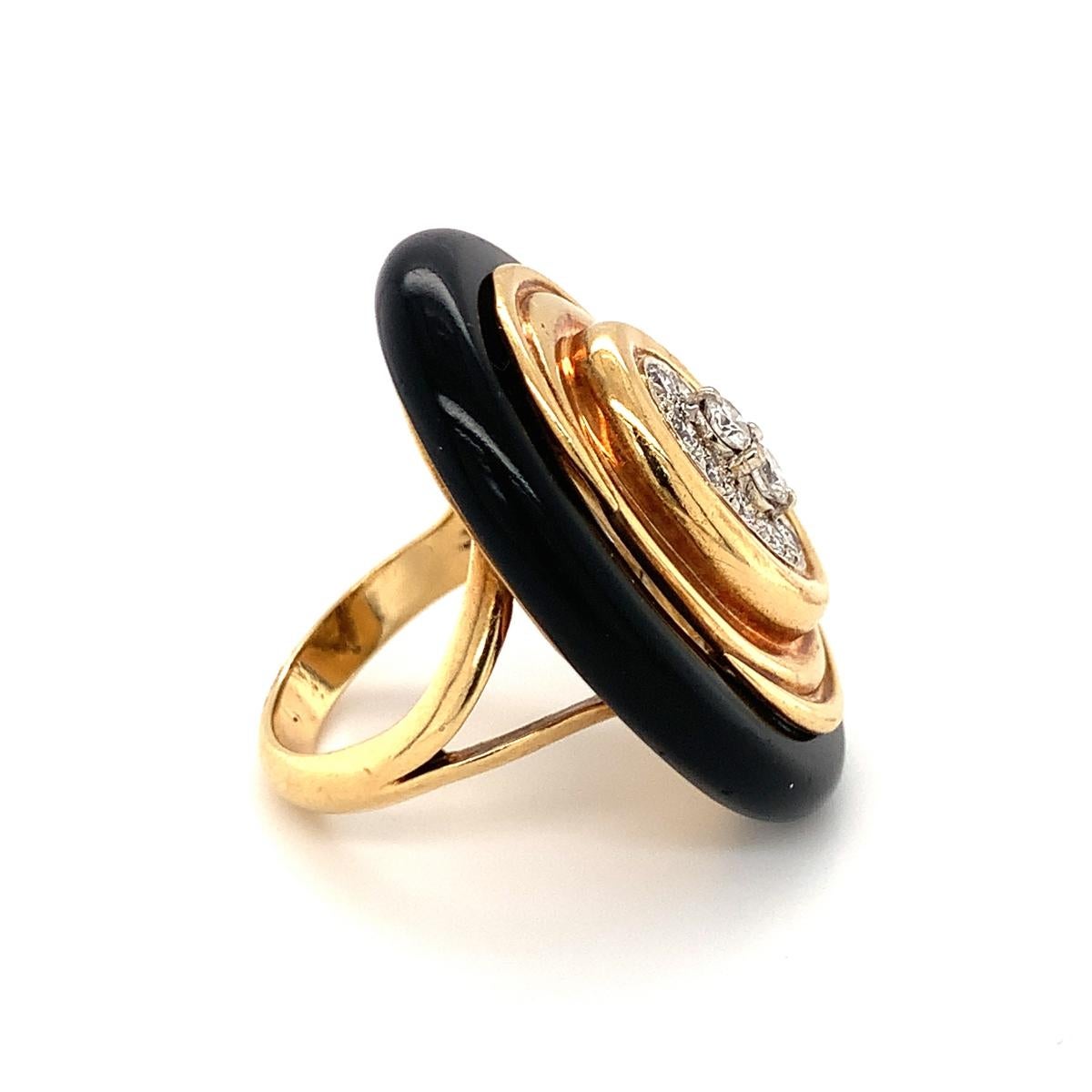 Women's Diamond and Onyx 18k Yellow Gold Ring by Emis, circa 1970s For Sale