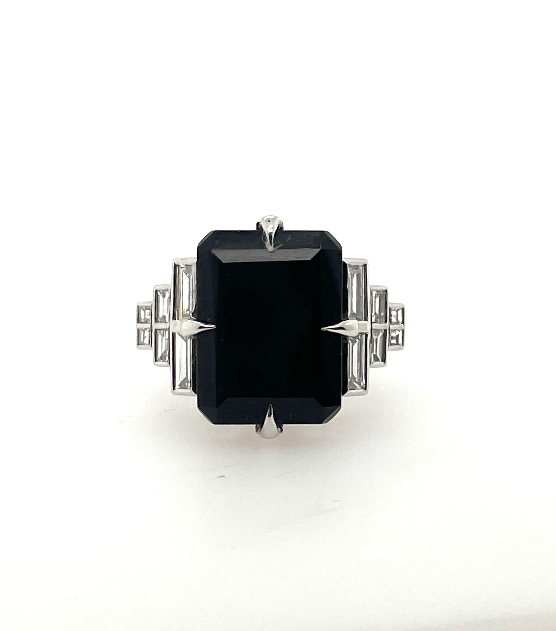 For Sale:  Diamond and Onyx Art Deco Ring with Baguette Diamonds 5
