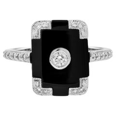 Ring aus 14 Karat Weißgold mit Diamanten und Onyx im Art-déco-Stil
