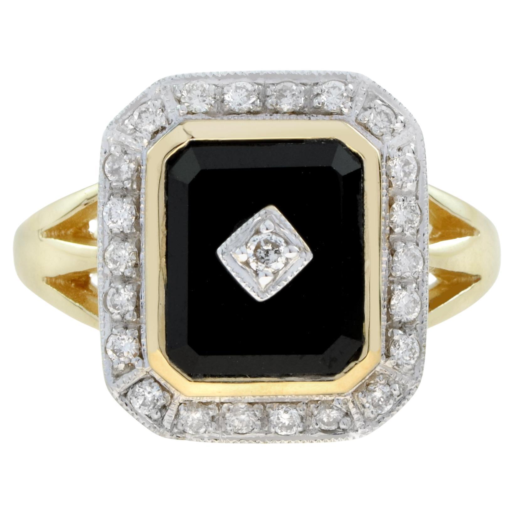 Diamond and Onyx Art Deco Style Triple Shank Ring in 9K Yellow Gold For Sale