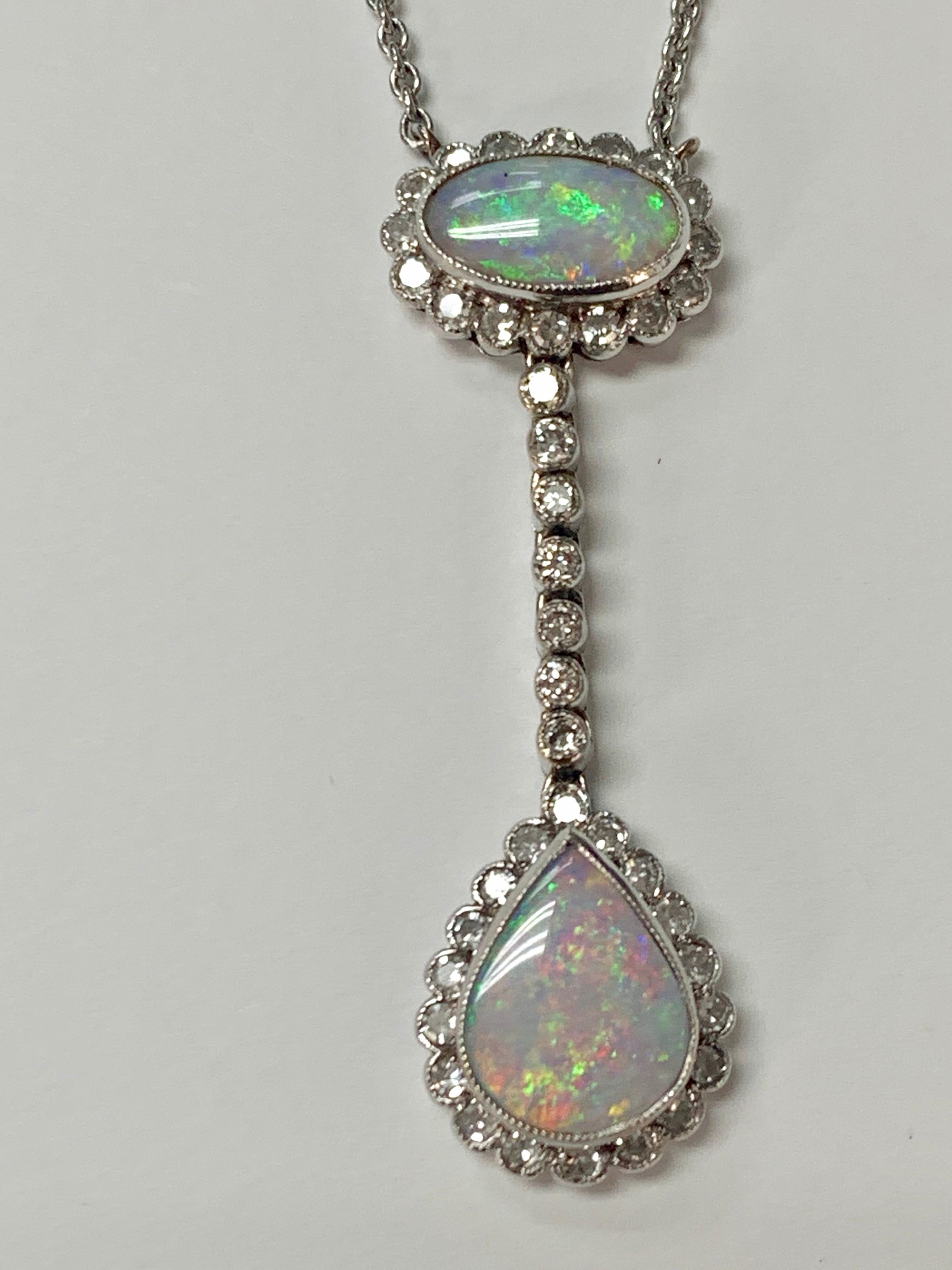 Diamond and Opal Necklace in 18 Karat White Gold In Excellent Condition For Sale In New York, NY
