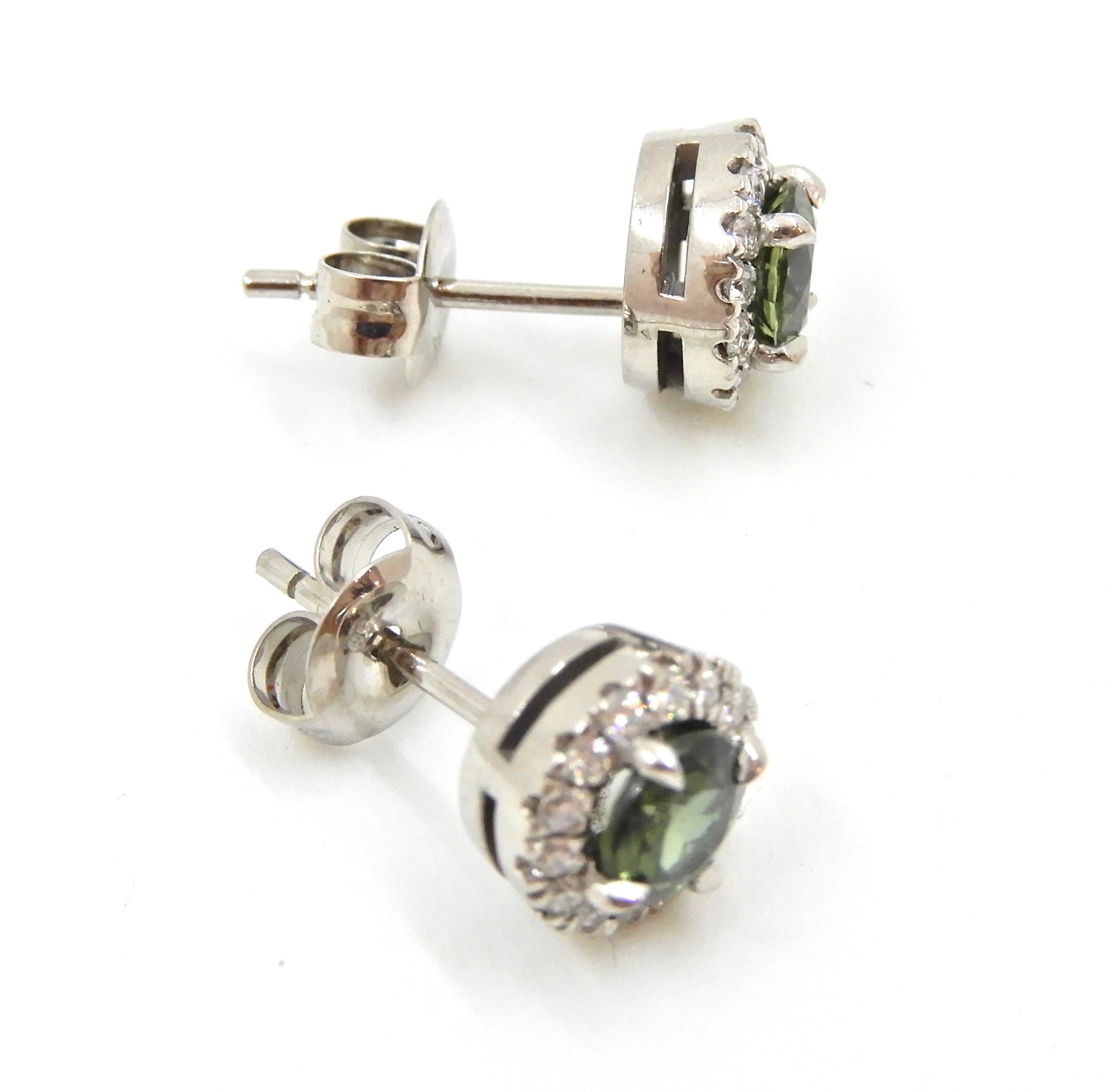 Diamond and Parti Sapphire 18 Carat White Gold Stud Earrings In New Condition In Brisbane, QLD