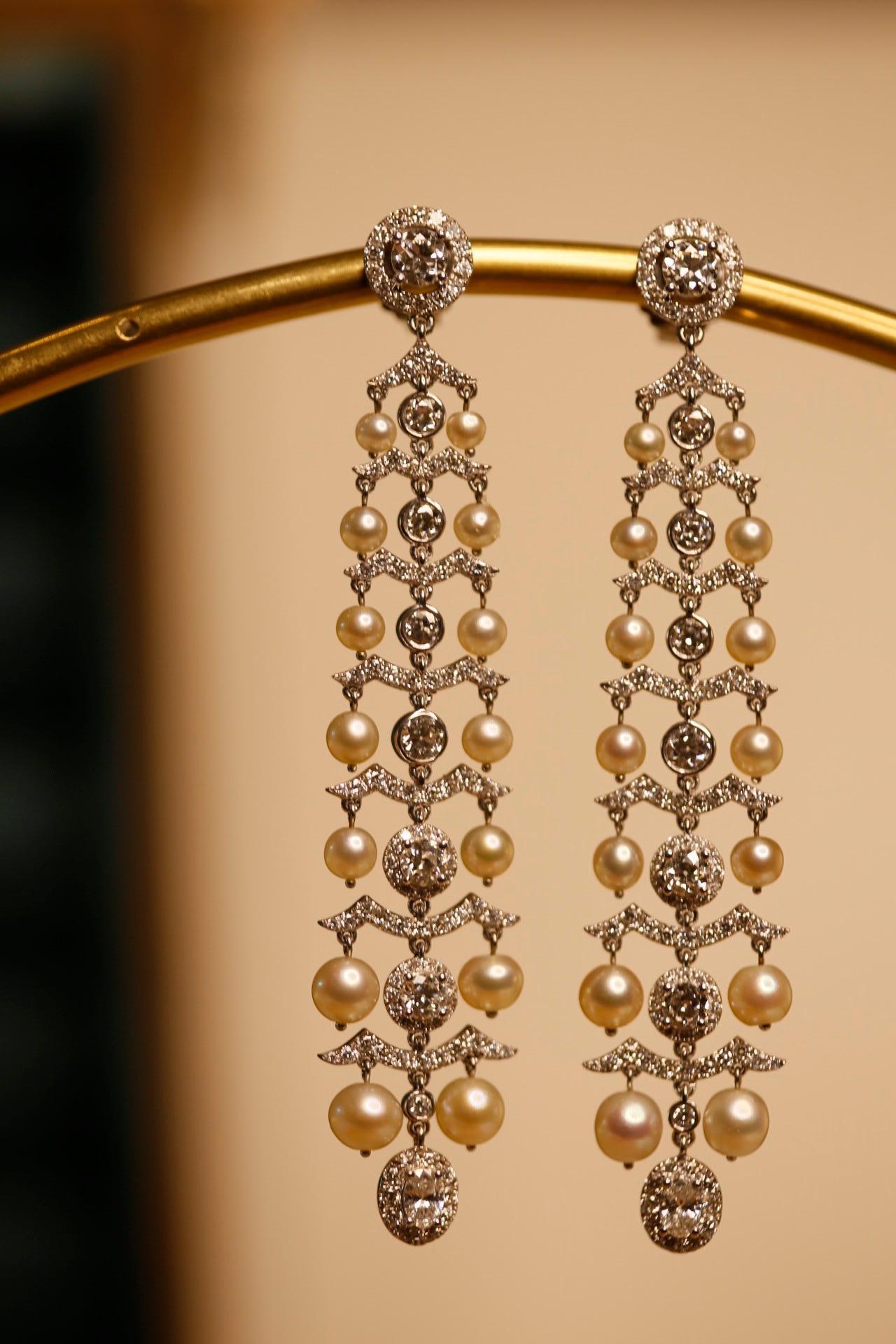 Diamond and Pearl 18 Karat White Gold Earrings 3