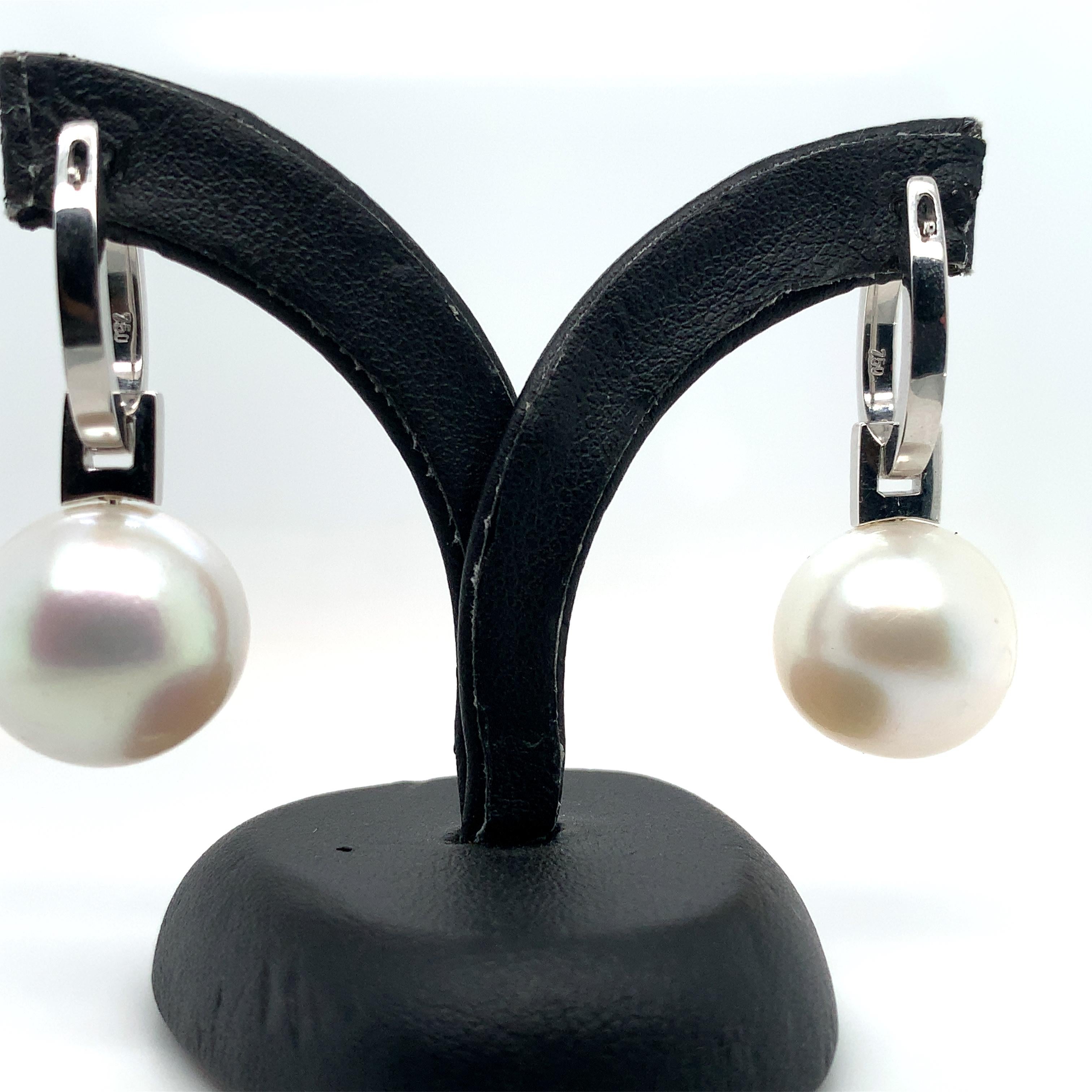 Boucles d'oreilles art déco en diamant et perle, de style goutte ou cerceau  or blanc 18k en vente 8
