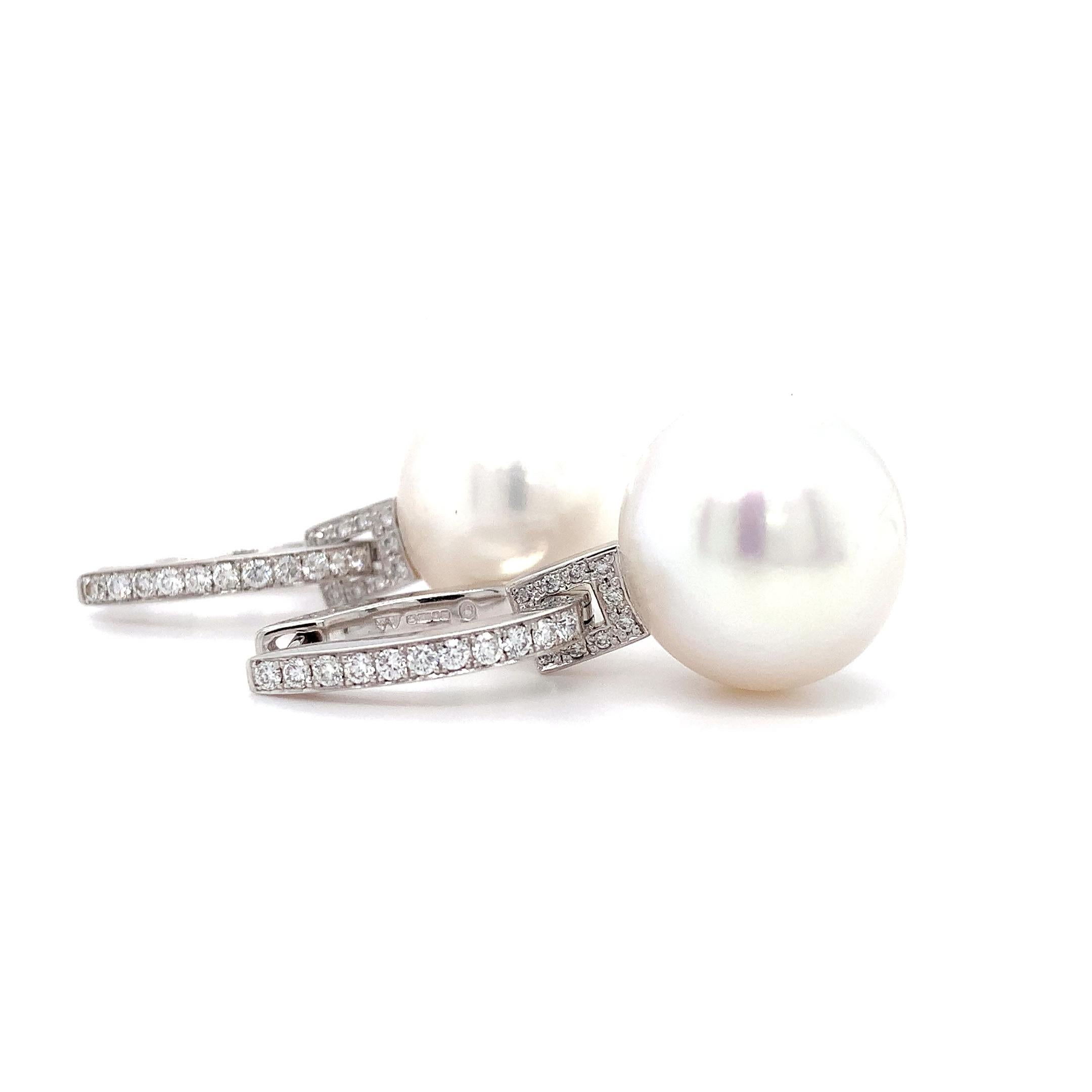 Boucles d'oreilles art déco en diamant et perle, de style goutte ou cerceau  or blanc 18k en vente 9