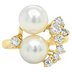 Diamond and Pearl Cluster Ring in Yellow Gold