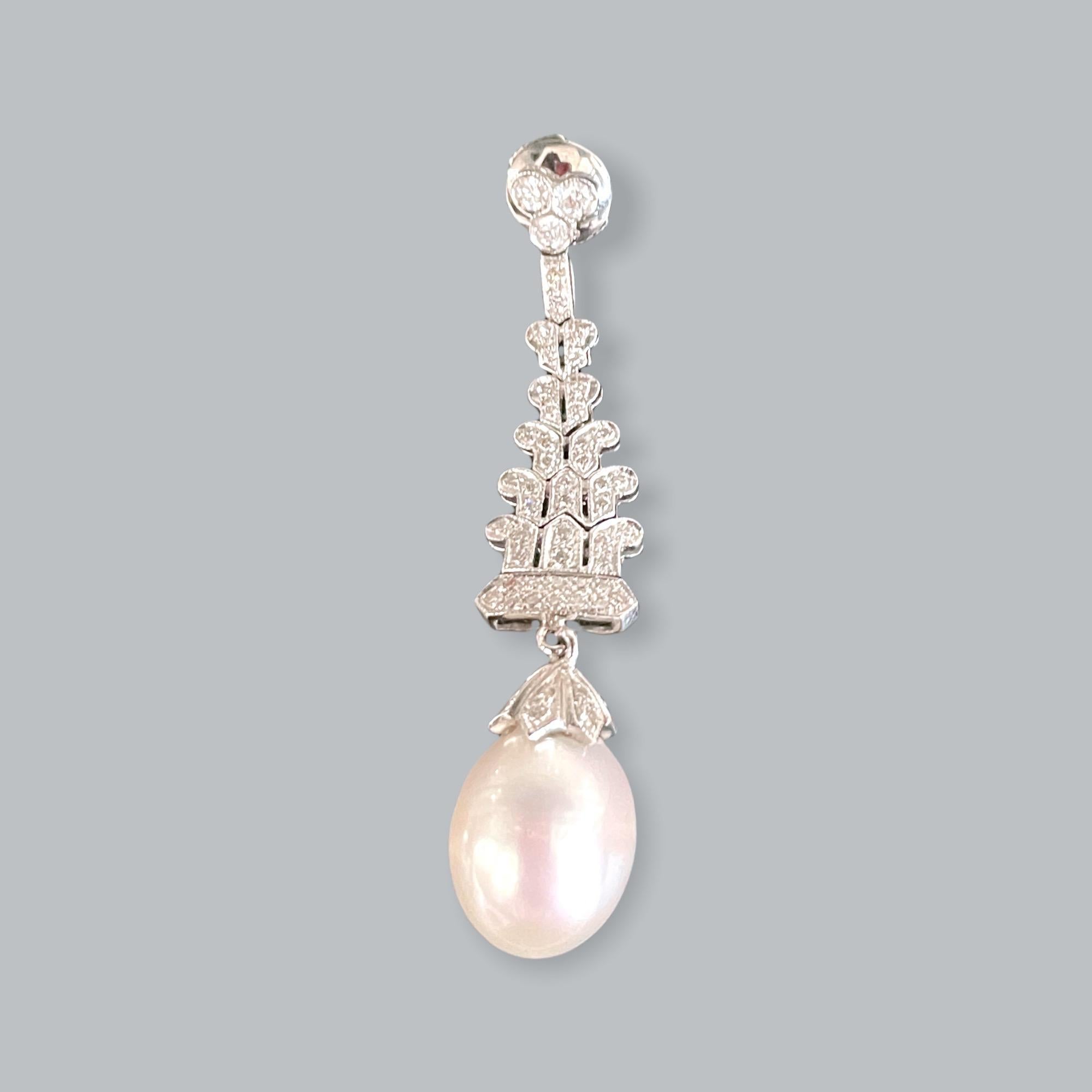 Diamant- und Perlen-Ohrhänger im Zustand „Hervorragend“ im Angebot in Saint Louis, MO