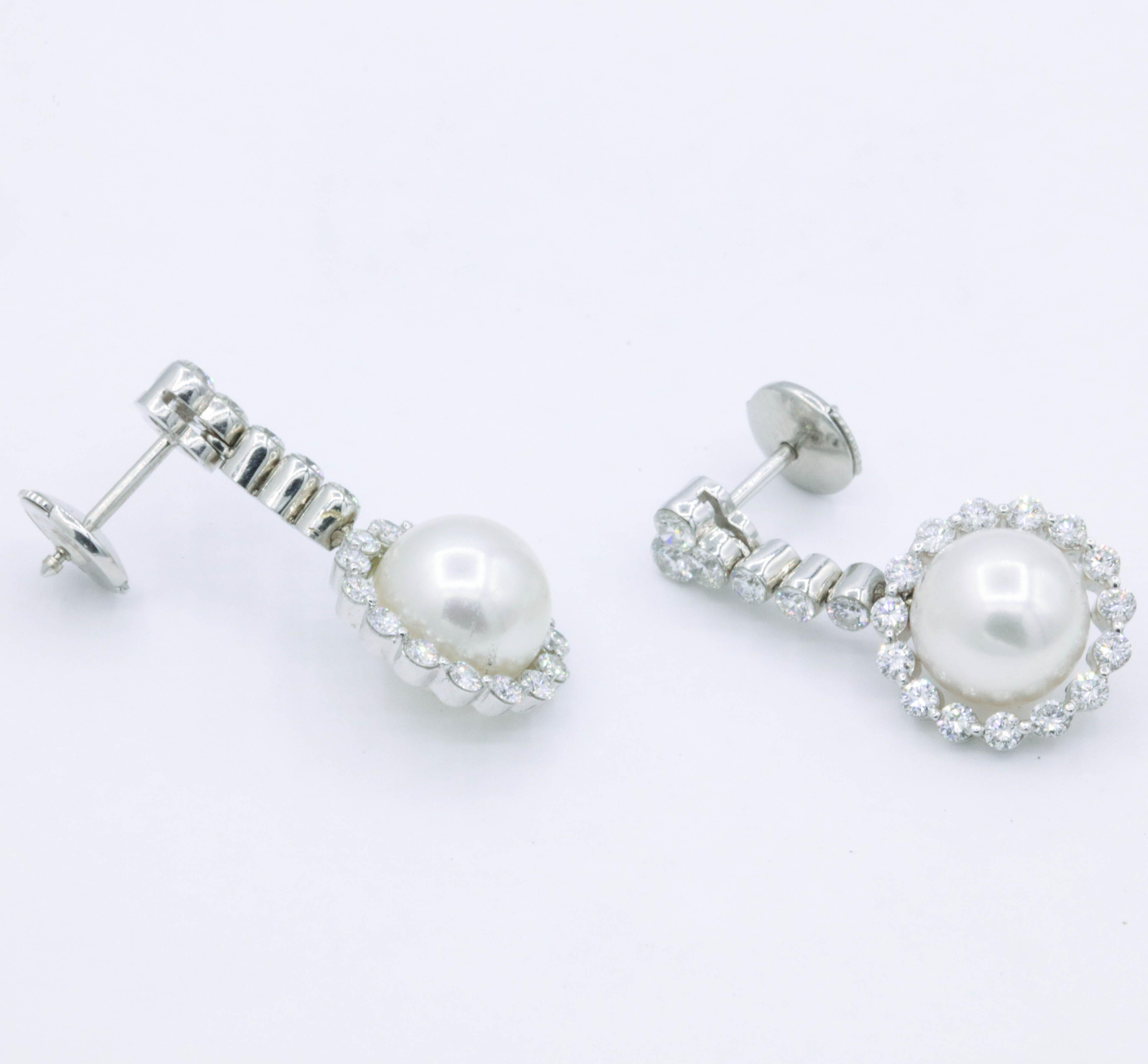 Round Cut Diamond and Pearl Drop Earrings 1.55 Carat 18K White Gold For Sale