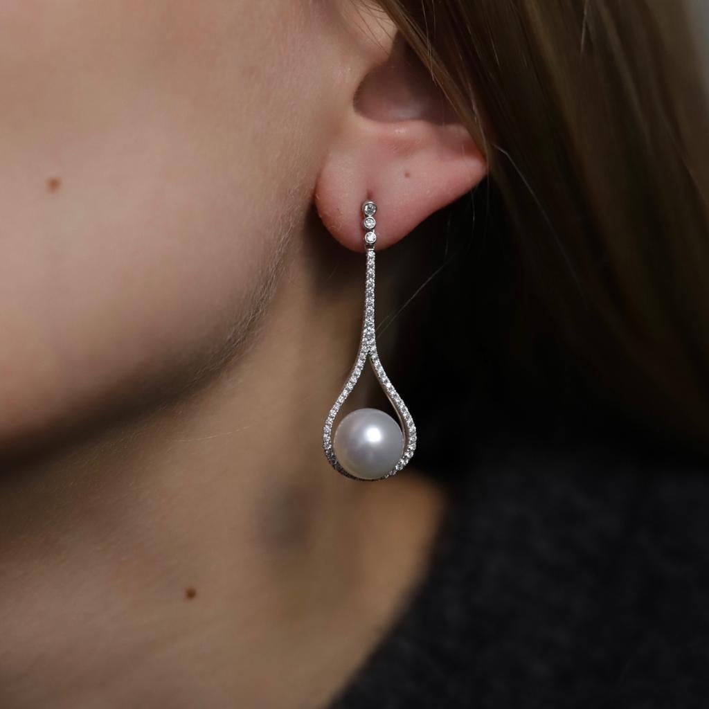 Pear Cut Diamond and Pearl Drop Earrings 18 Karat White Gold For Sale