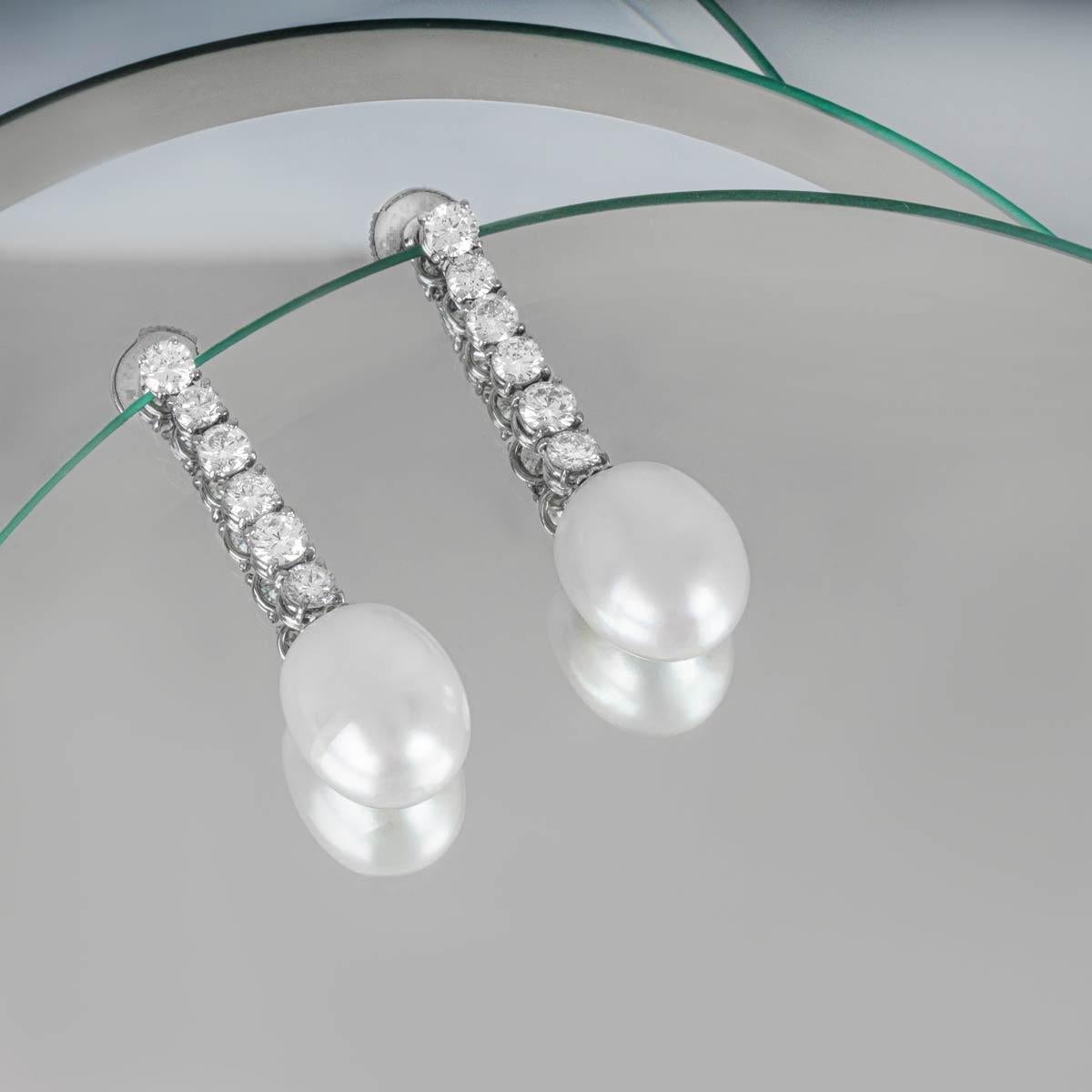Women's Diamond and Pearl Drop Earrings 1.90 Carat For Sale