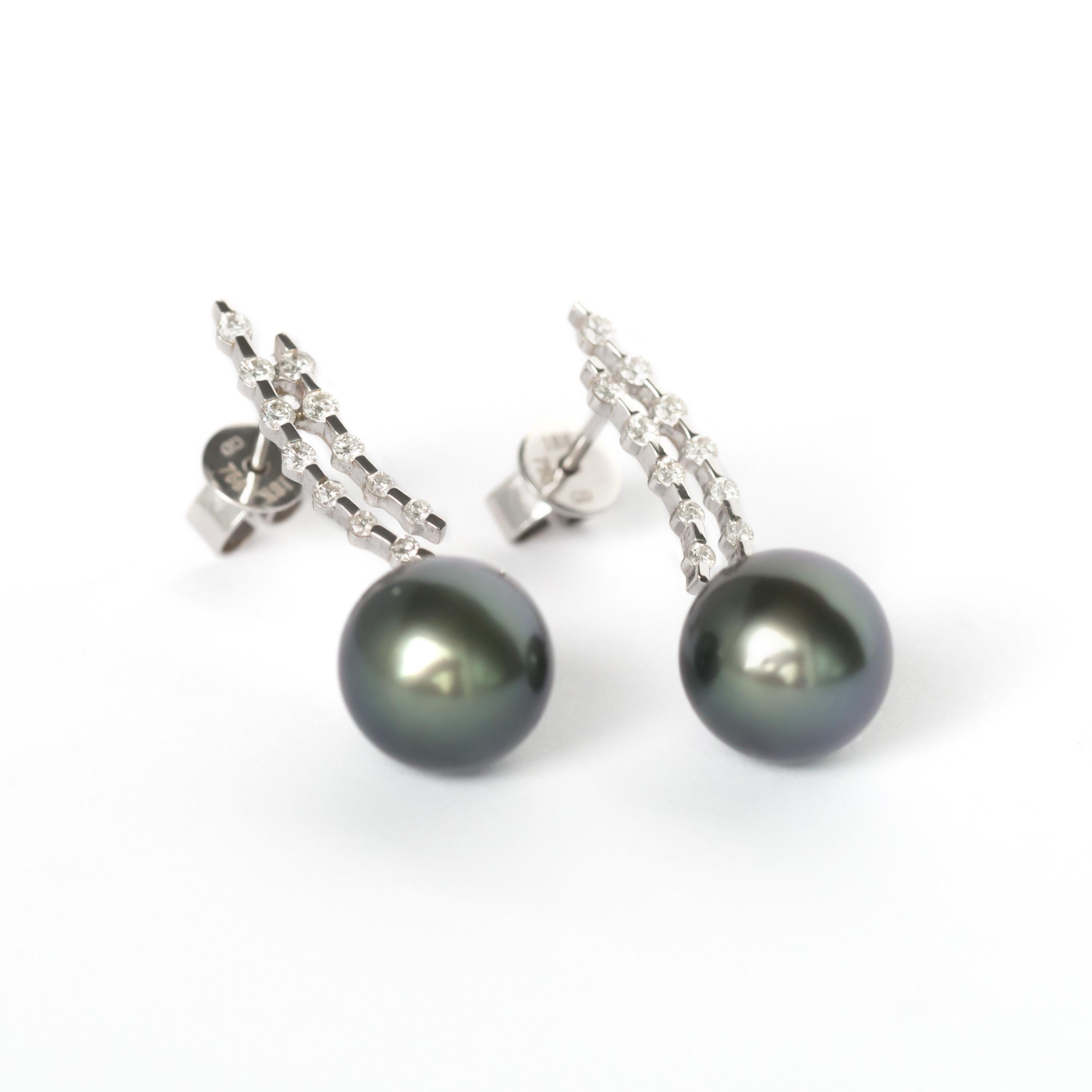 Women's Diamond and Pearl Earrings and Pendant Set