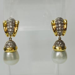 Diamond and Pearl Earrings in 18 K Yellow Gold
