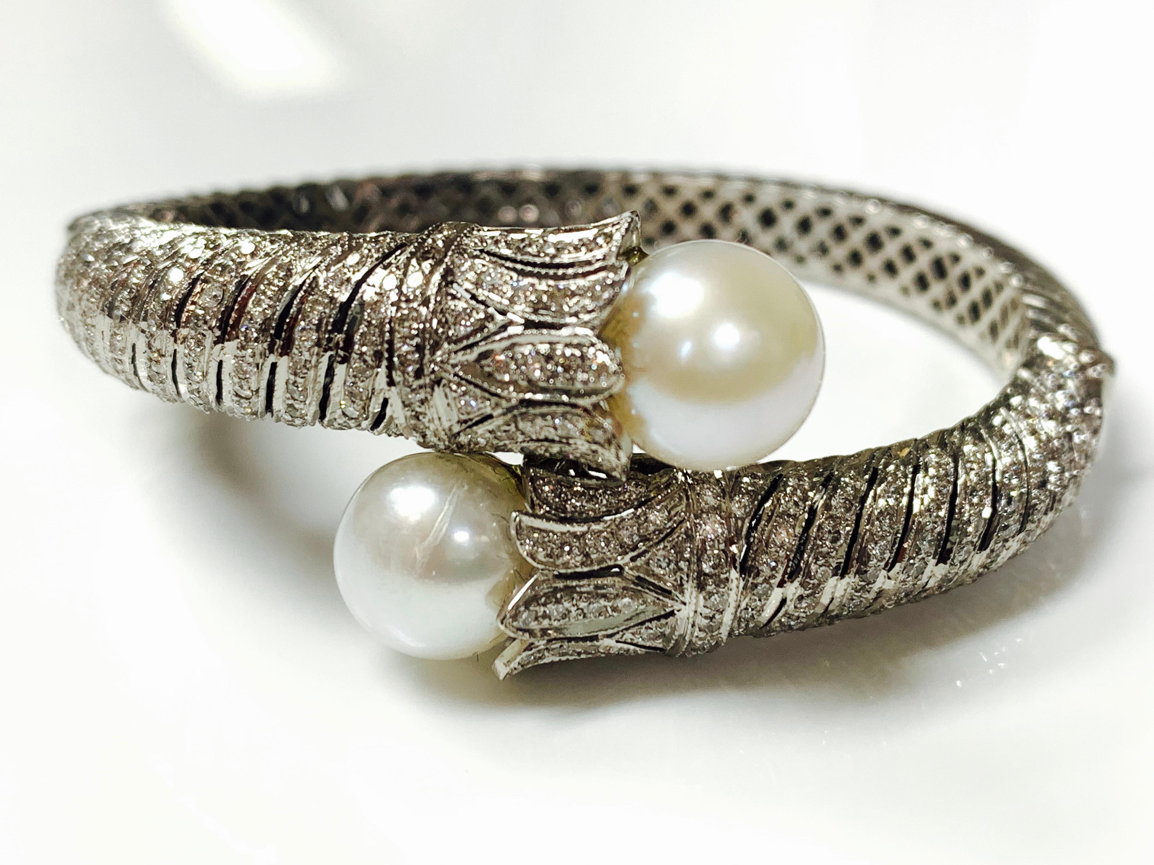 Round Cut Diamond and Pearl Flexible Bangle in 18 Karat White Gold