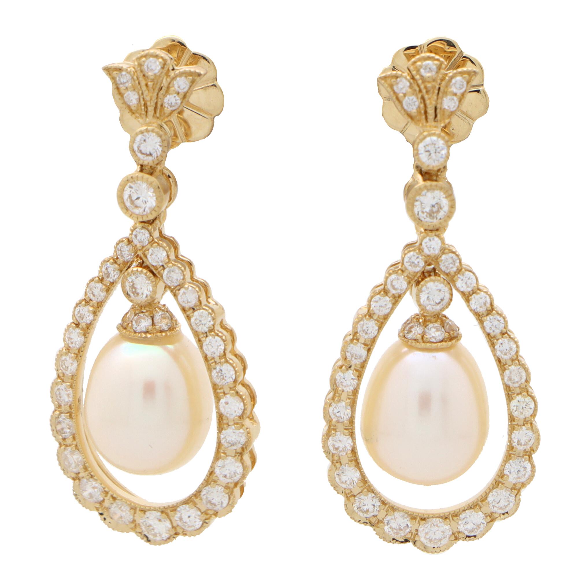 Diamond and Pearl Garland Drop Earrings Set in 18k Yellow Gold In Good Condition For Sale In London, GB