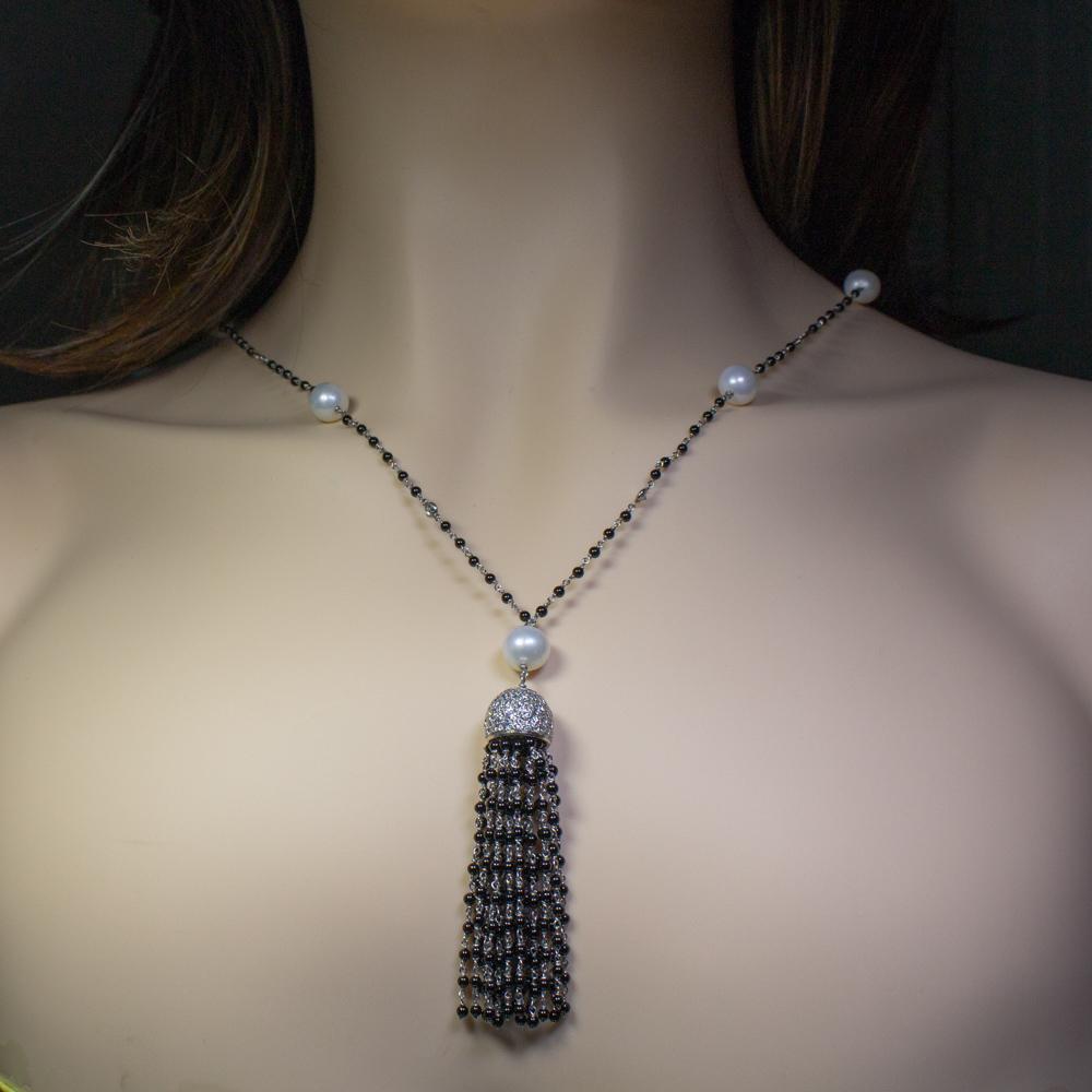 Taglio rotondo Collana di diamanti e perle in vendita