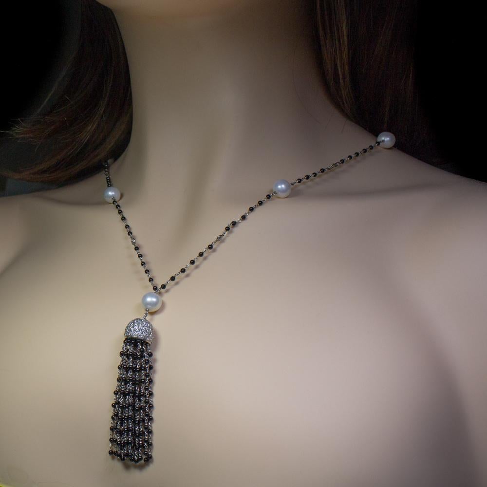 Donna Collana di diamanti e perle in vendita
