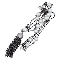 Halskette mit Diamanten und Perlen