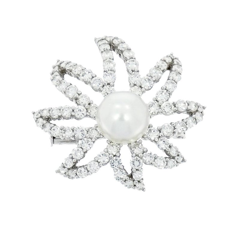 Diamond and Pearl Platinum Brooch For Sale at 1stDibs