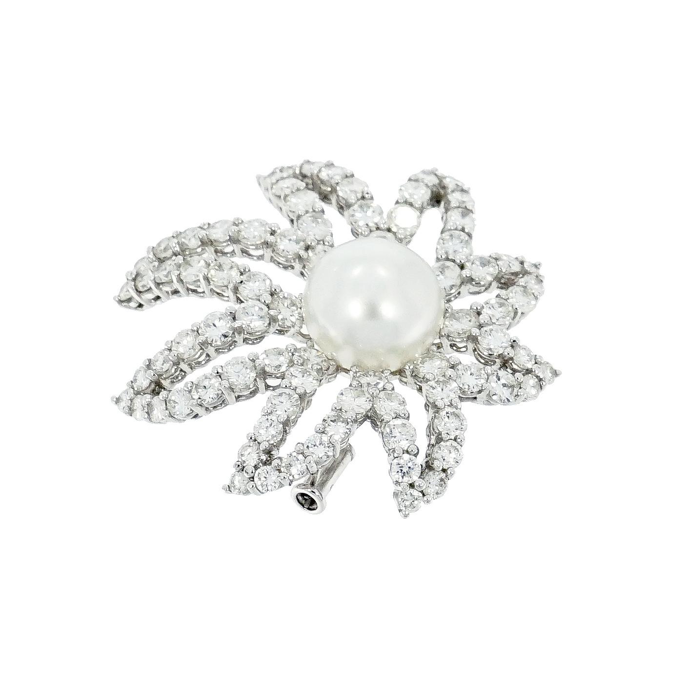 Diamond and Pearl Platinum Brooch For Sale 3