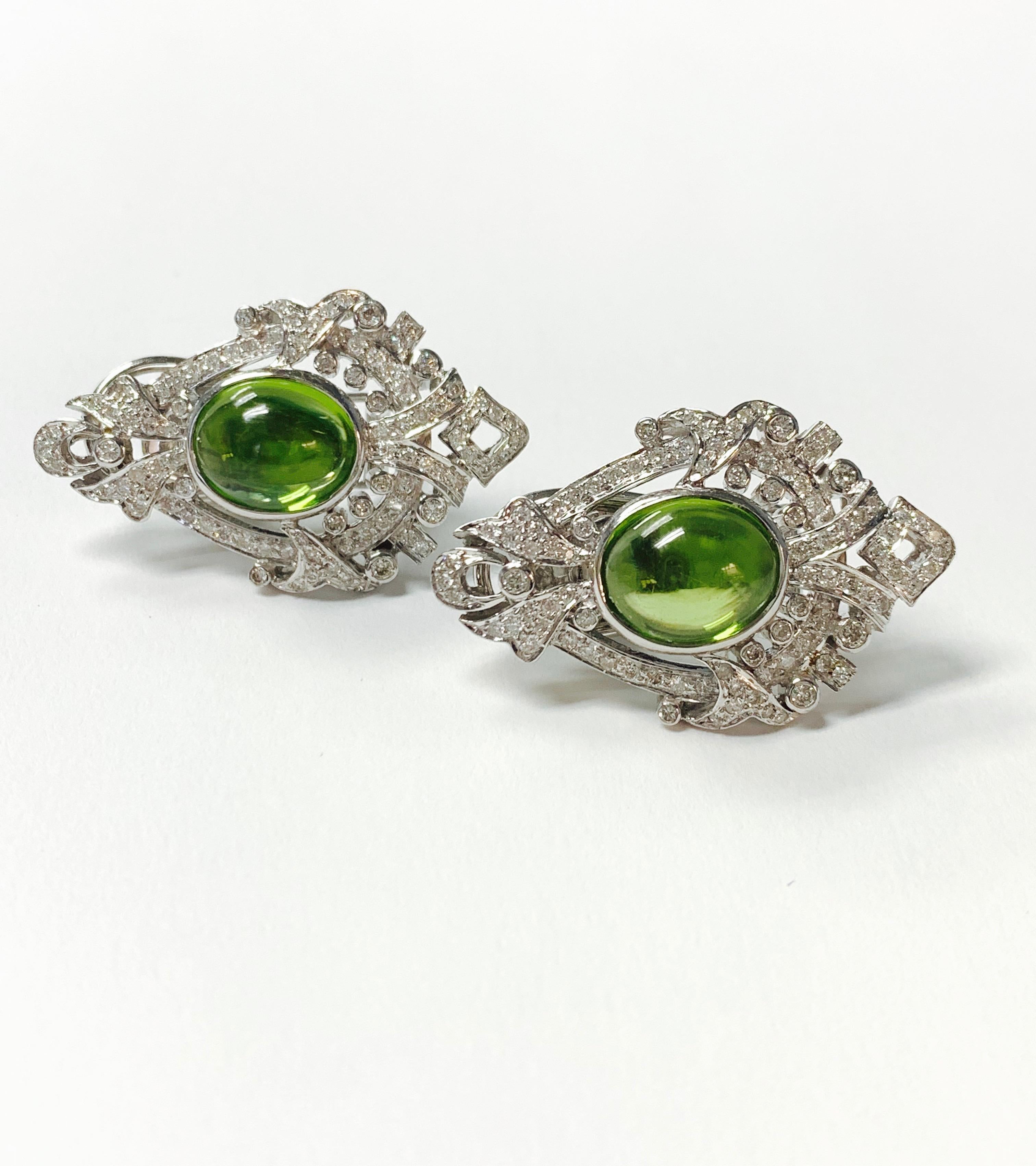 Diamond and Peridot Stud Earrings in 18k White Gold For Sale 1