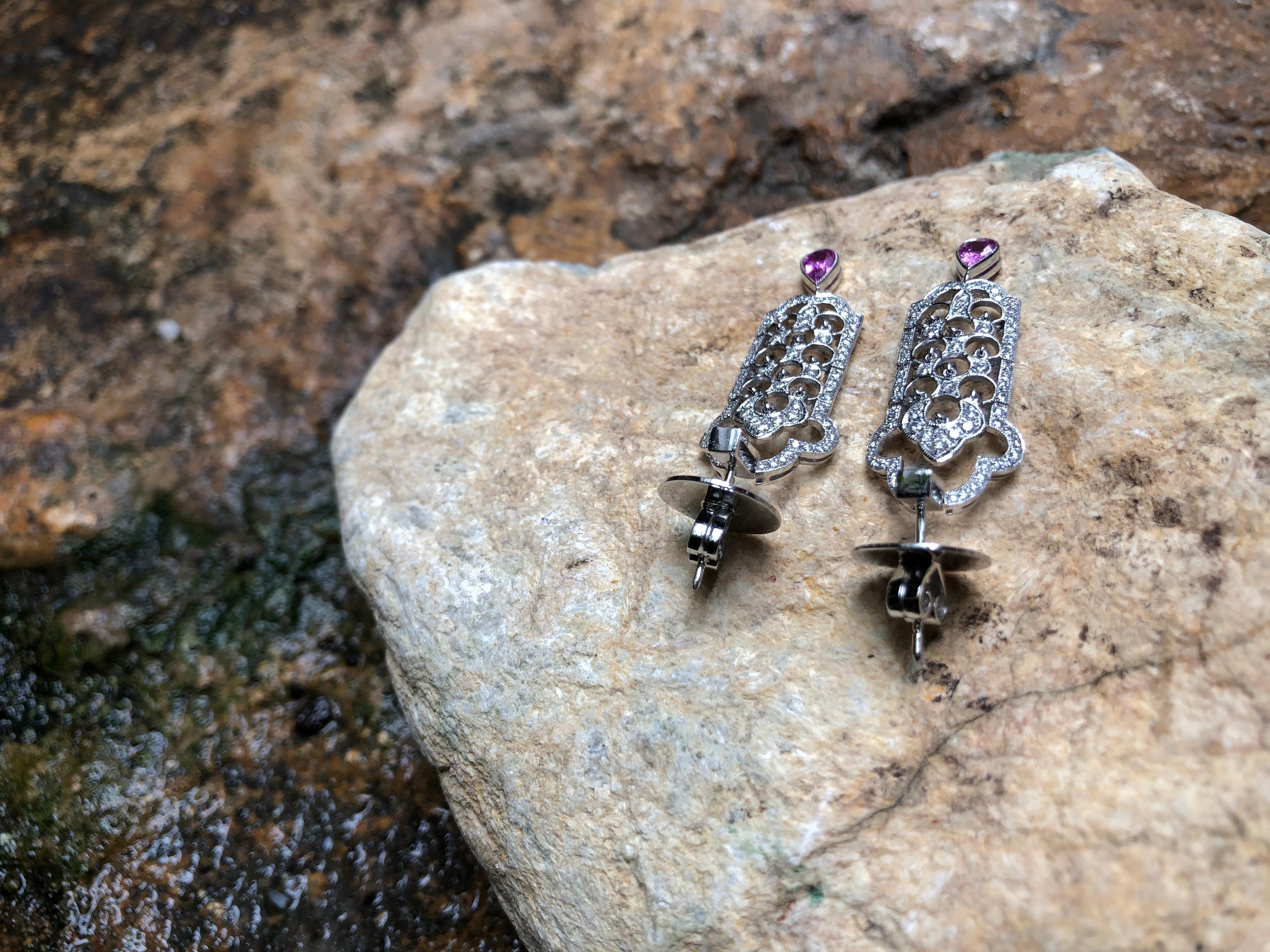 Diamant- und rosa Saphir-Ohrringe in 18 Karat Weißgoldfassung im Angebot 2